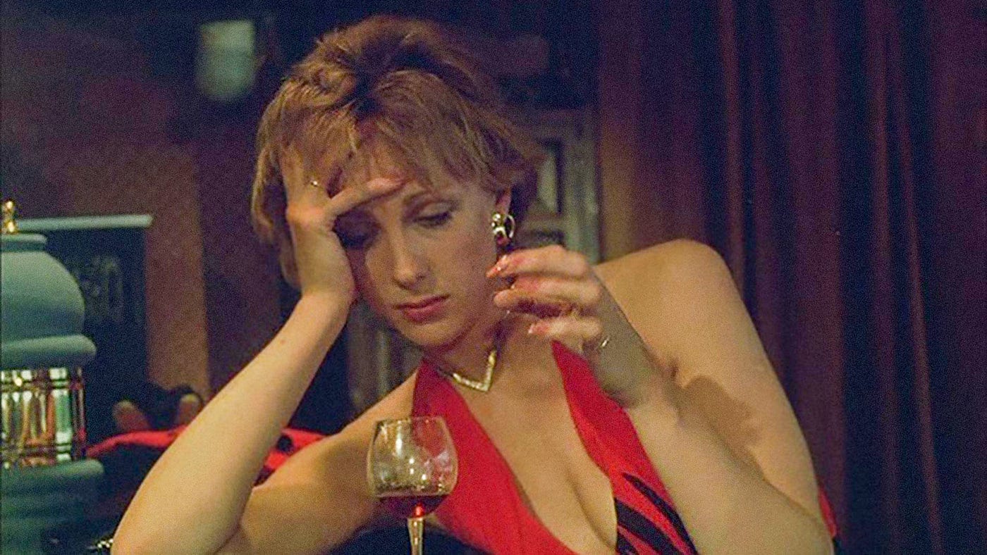 Елену Яковлеву Вытаскивают Из Ванной – Интердевочка 1989