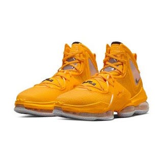lebron james shoes evolution