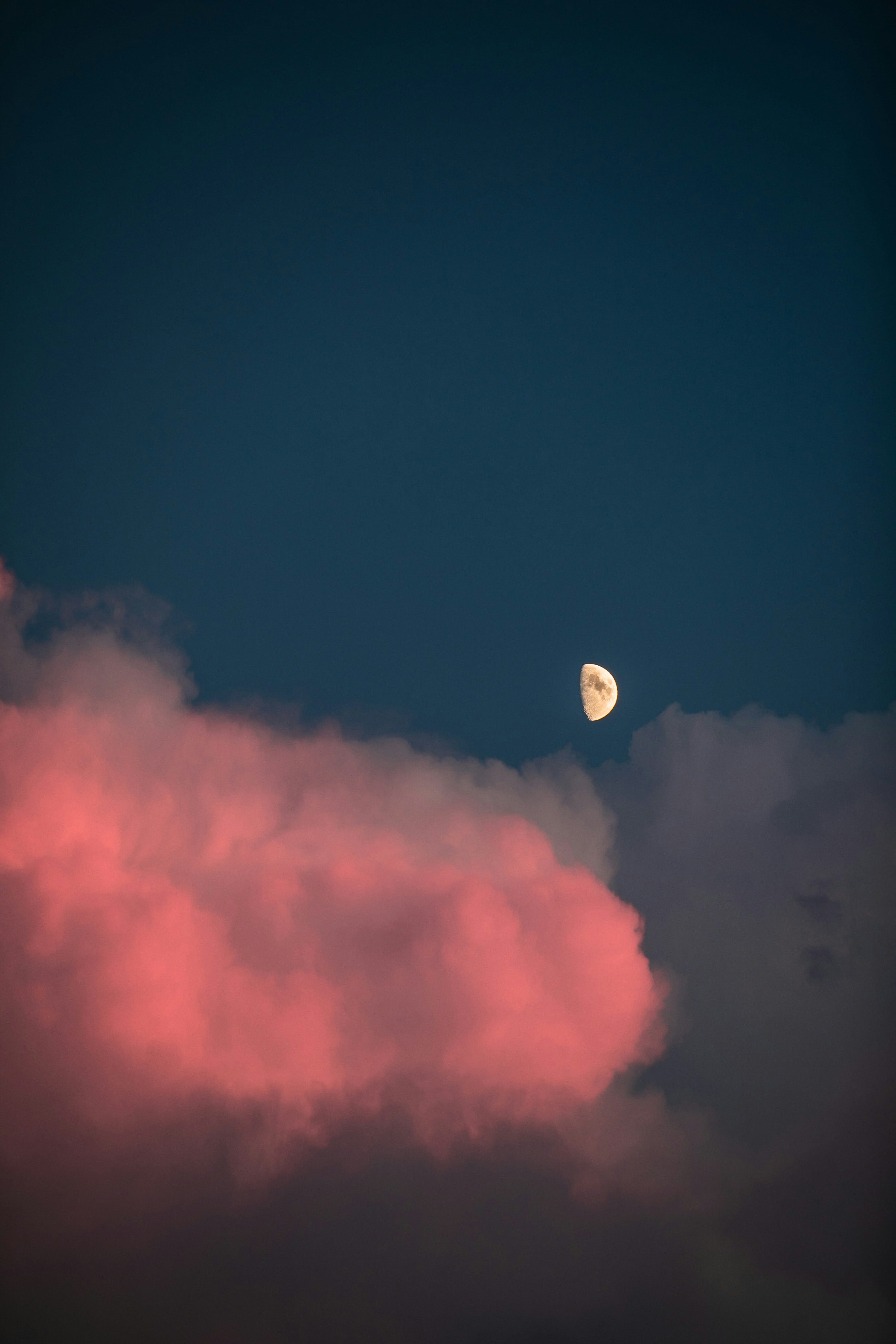 Photo by Loïc Ansermoz on Unsplash