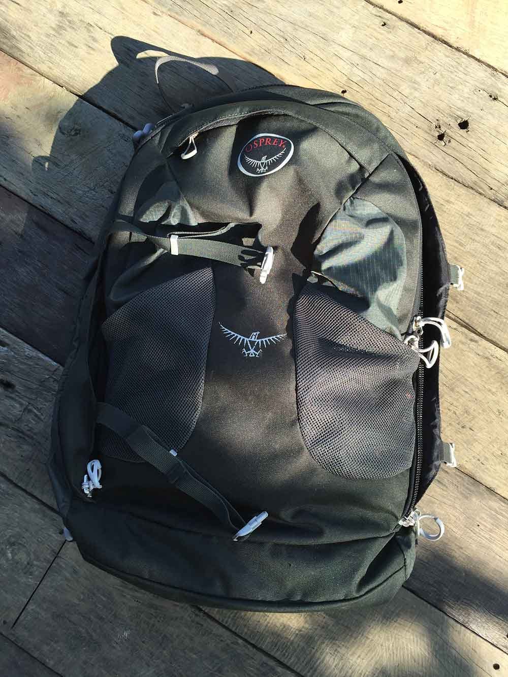 Osprey Farpoint 40, the cheap and functional Backpack for Digital