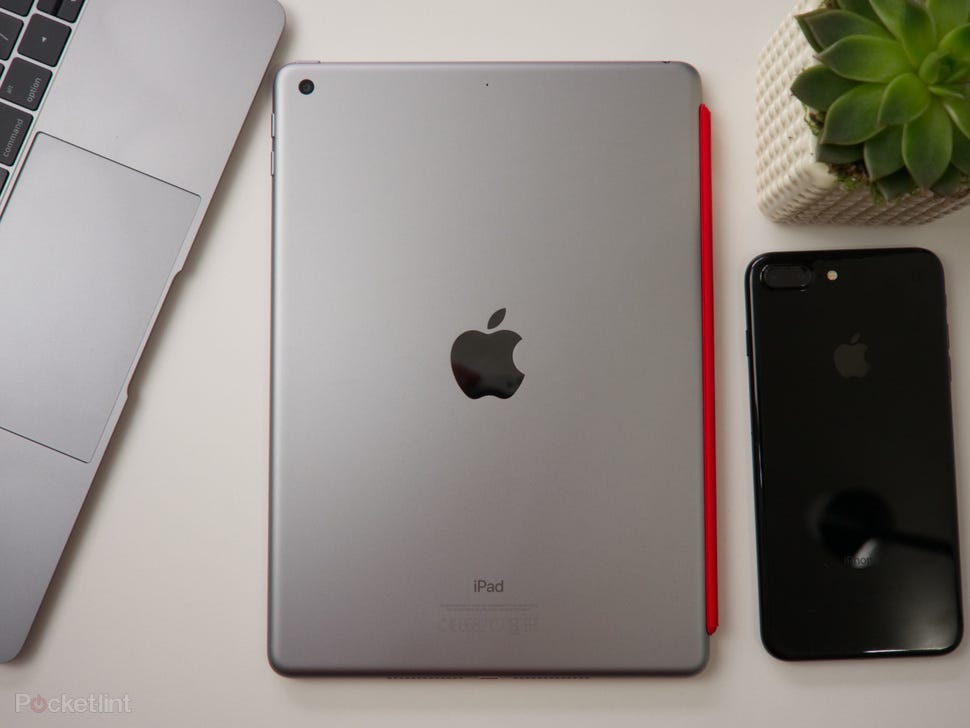 iPad Air2 iPhone X iPhone12 mini The iPad Air 2 VS 2018.. The iPad