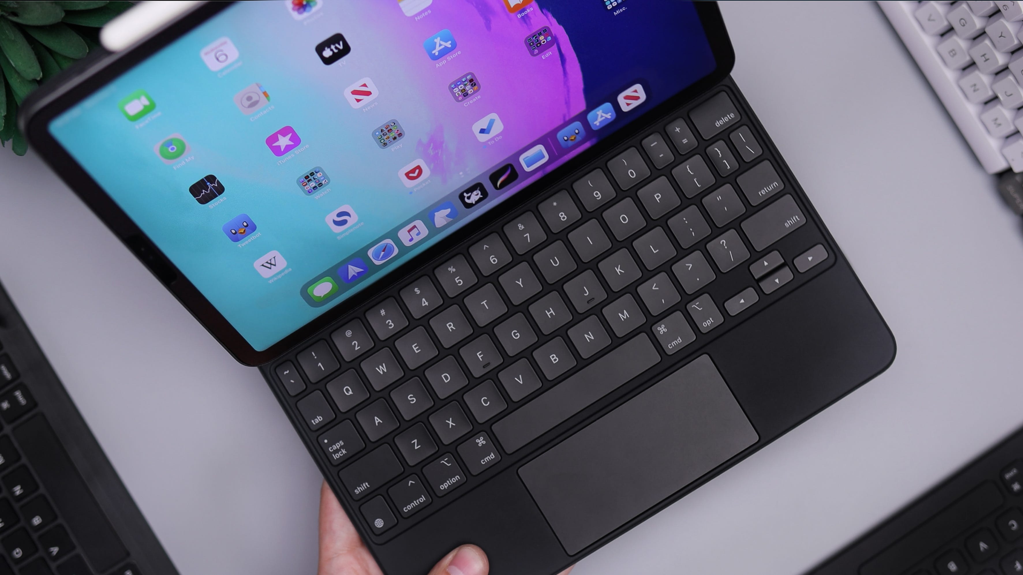 iPad pro 第2世代(2020年モデル) Magic Keyboard Magic Keyboard for iPad Pro 13‑inch (M5) - Japanese - White - Apple