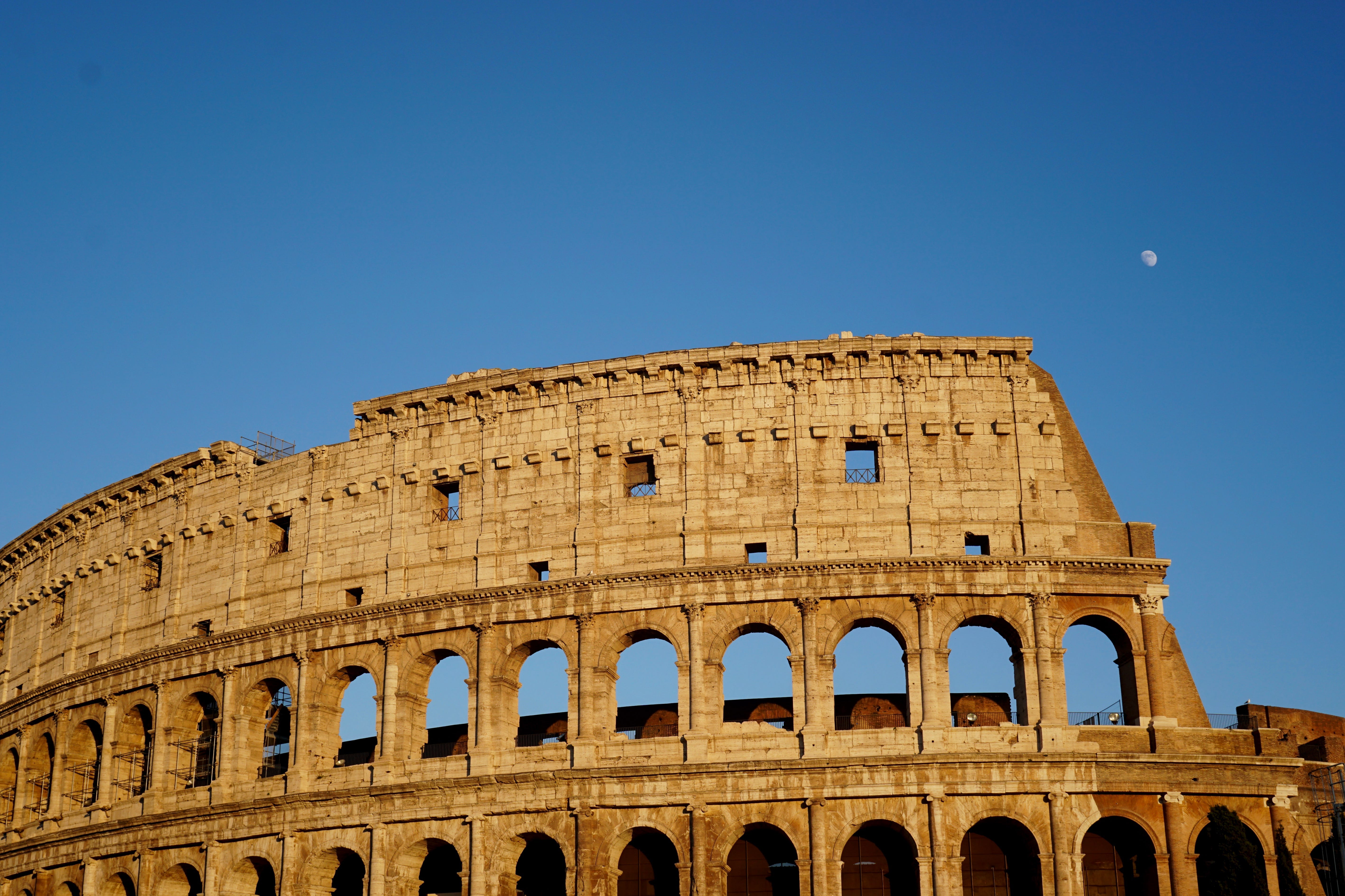 Case Study: Aqueduct of Segovia, image size:5669x3777