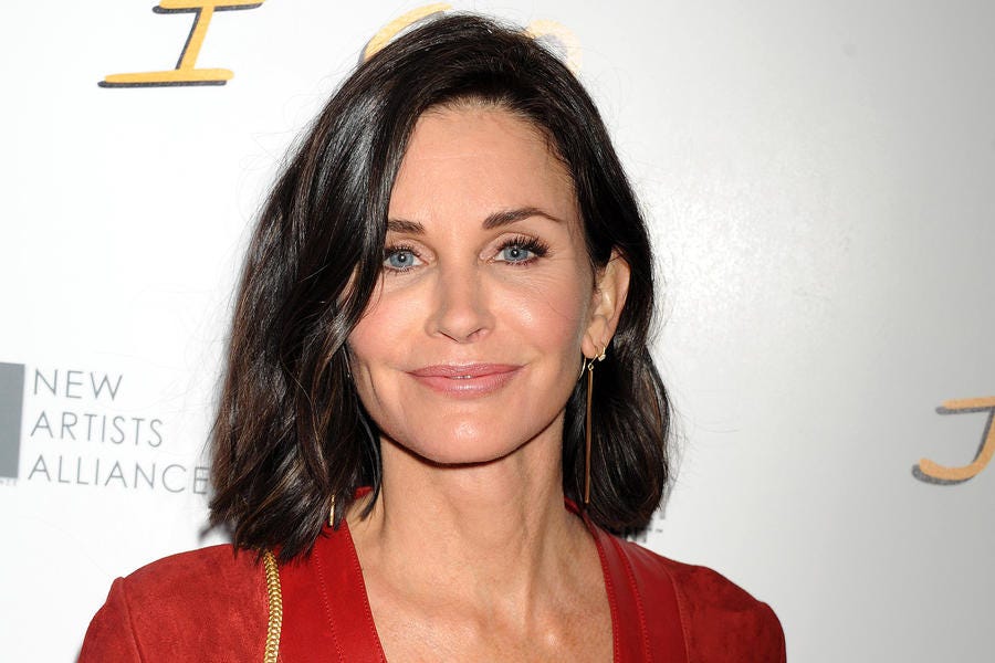 Courteney Cox Height, Weight, Age, Affairs, Wiki & Facts | by StarsFact.Com  | Medium
