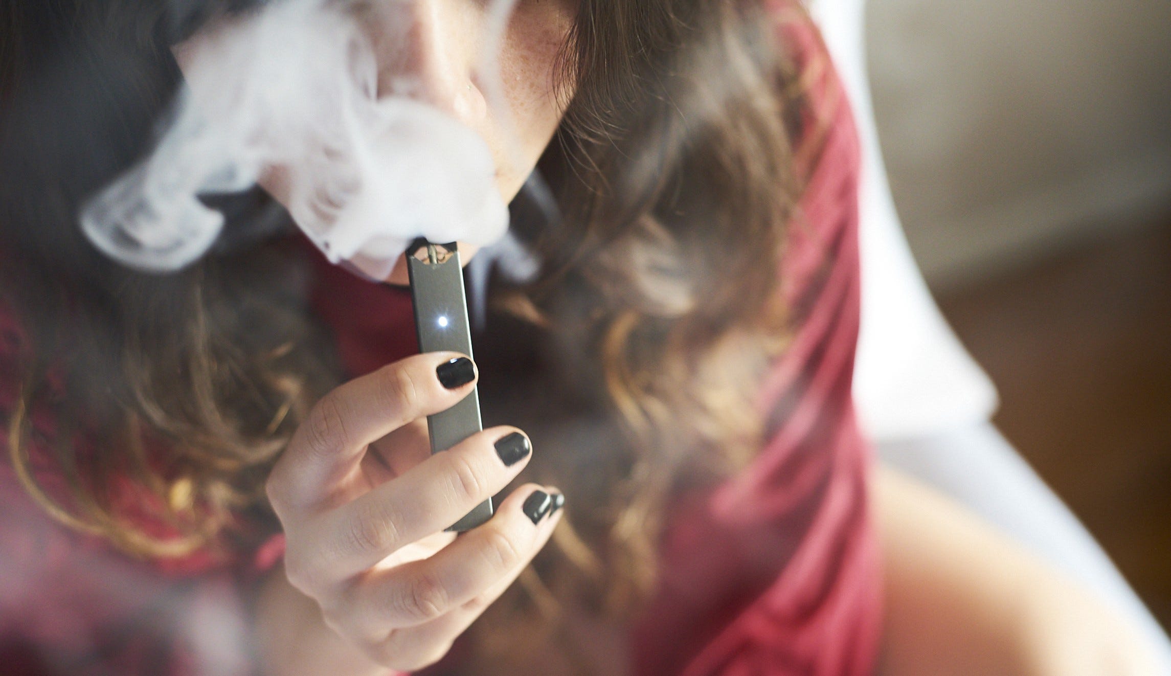 Vaping and E-Cigarettes: A Dangerous New Trend | by Rosemary Manna | Medium