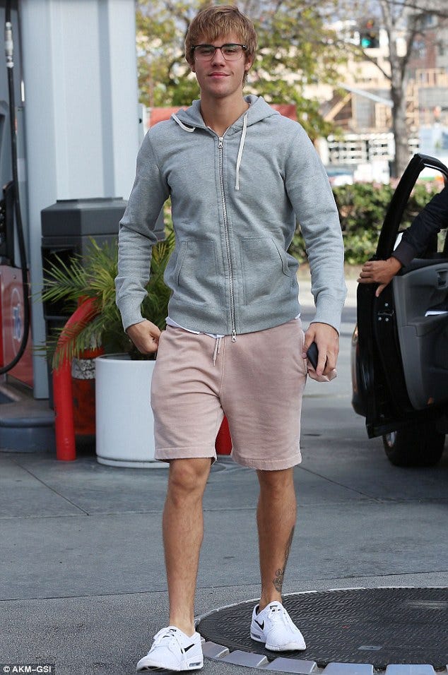 casual justin bieber dressing style Dadcore Justin Bieber Is Actually Kinda Dressin' For Once