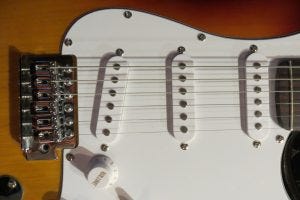 【美品】Squier Deluxe Stratocaster Squier Deluxe Stratocaster 2007 - 2018 | Reverb