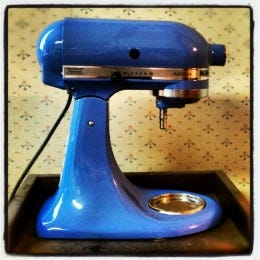 How To Get The Most (Sex) Out of Your KitchenAid Mixer | by Meaghan O'Connell | The Billfold | Medium How To Get The Most (Sex) Out of Your KitchenAid Mixer | by Meaghan O'Connell | The Billfold | Medium
