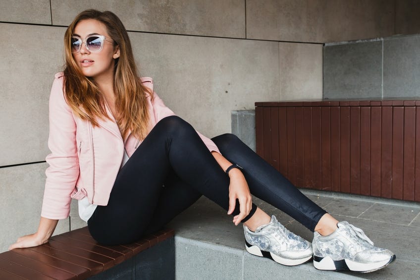 4 Wardrobe Staples To Dress Up Your Casual Black Leggings | by Vilani  Senthamil