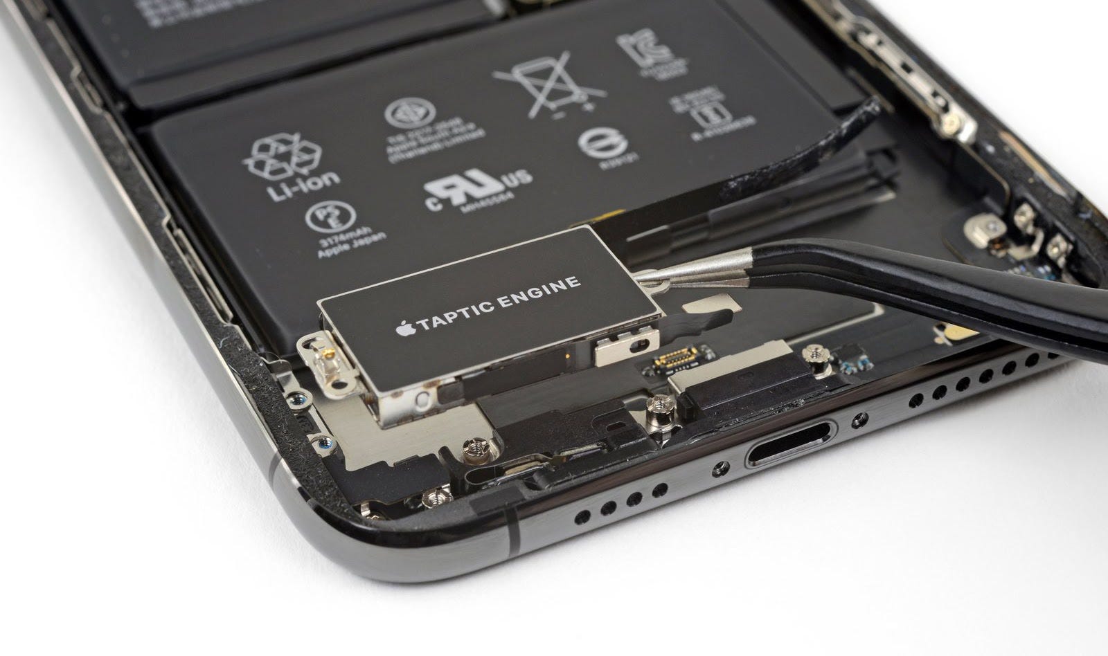 An Evaluation of Relative Actuator Sizes in Apple iOS and Android Devices |  by Amir Berrezag | Medium