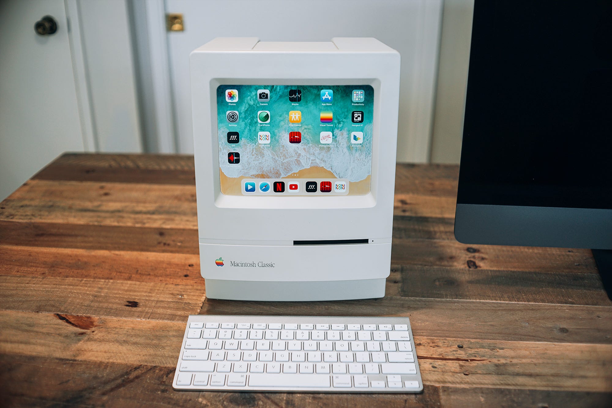Apple Macintosh Classic の　iPadケース Apple Macintosh Classic の iPadケース