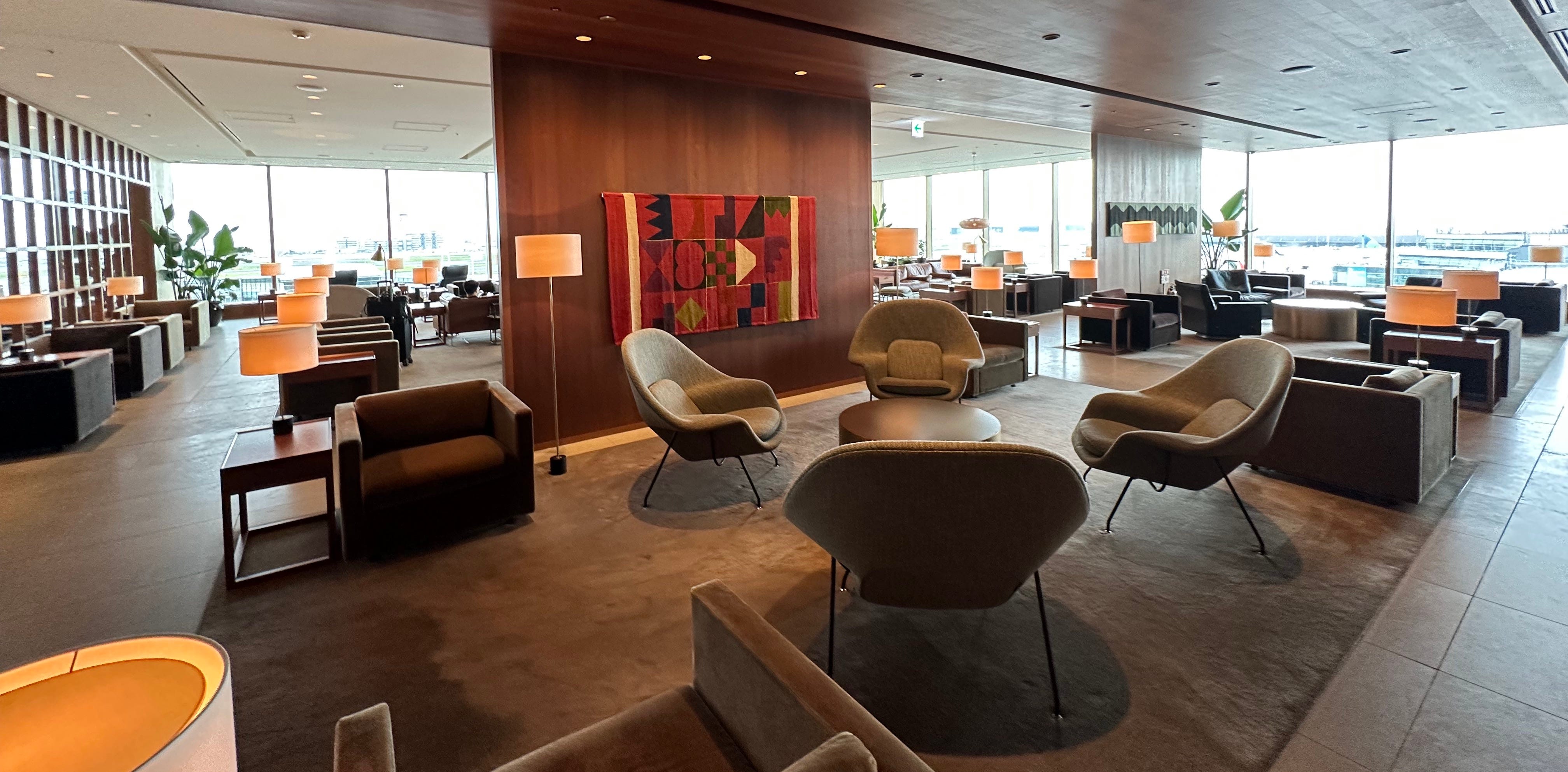 REVIEW: Tokyo-Haneda Airport Oneworld Lounges (HND) | by Carl