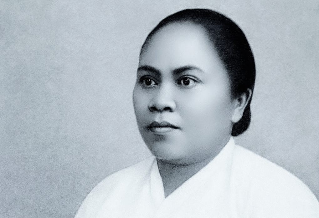 Maria Walanda Maramis – Ibu yang Menyalakan Pelita | by Habil Lokadjaja CFP  | Sep, 2025 | Medium