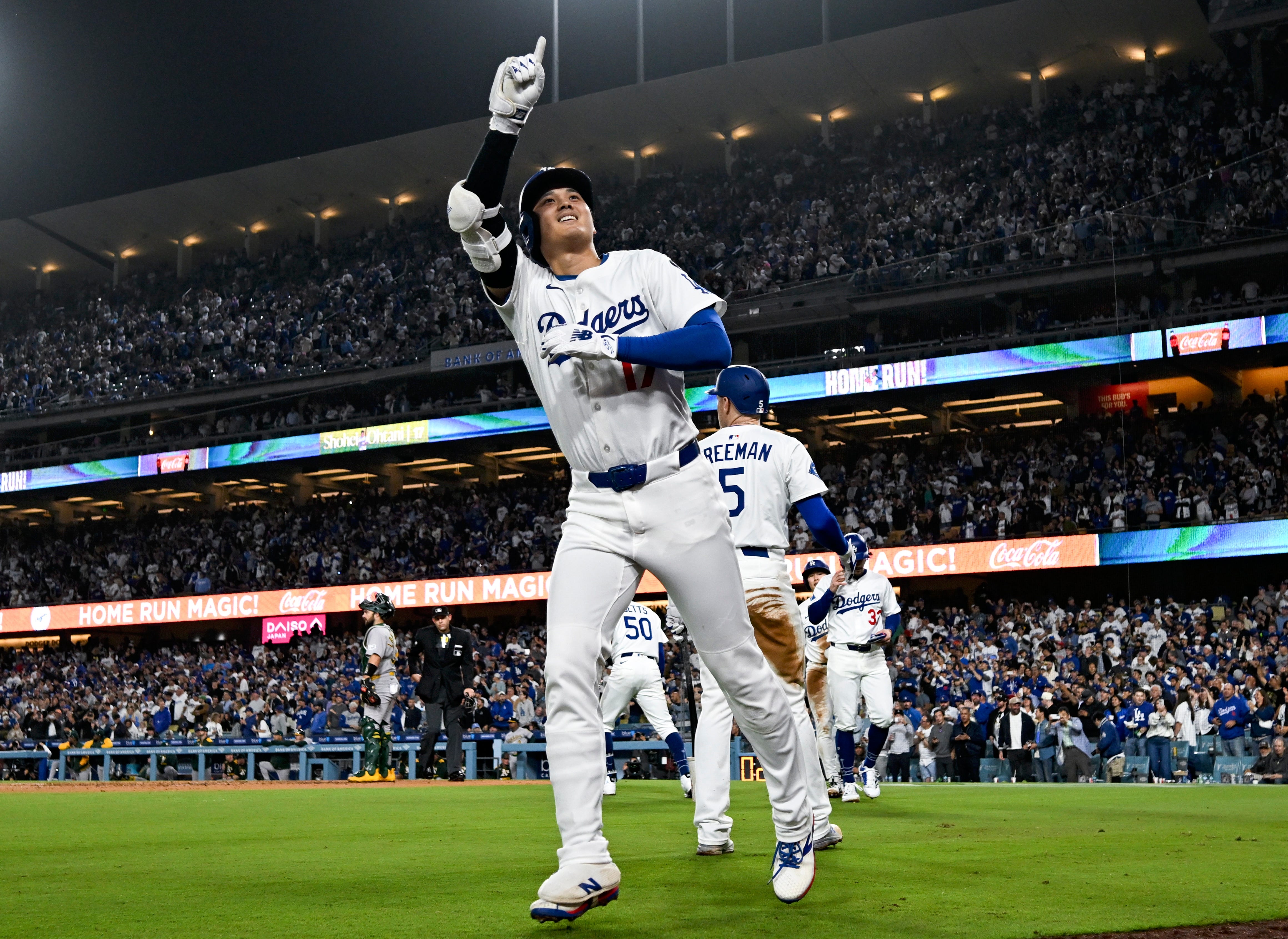 Ohtani wins fourth Silver Slugger; Dodgers earn second straight 