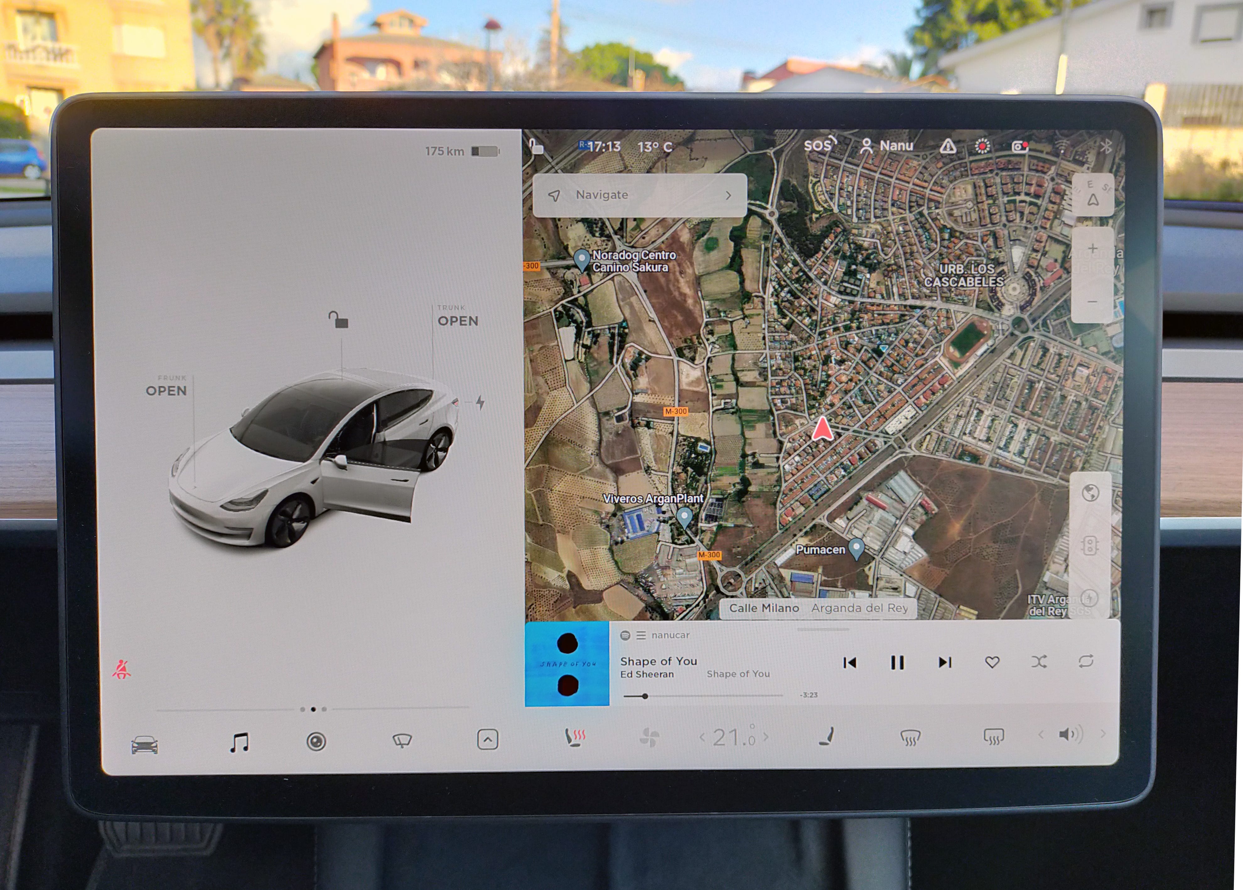 【Y u i 】 Analyzing the new tesla UI 🎄“2020 48 26” 🎄 | by Diana