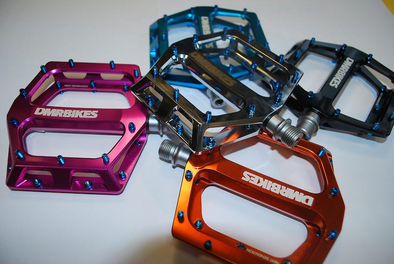 boss digital pedal 500 Series Guitar Stand | 3D Printed Desktop Stand | Cold Earth Industries Ventil:Sclaverandventil (FV) size batteries Twelve Modes Sim Racing Pedals with union-29-carbon-rim