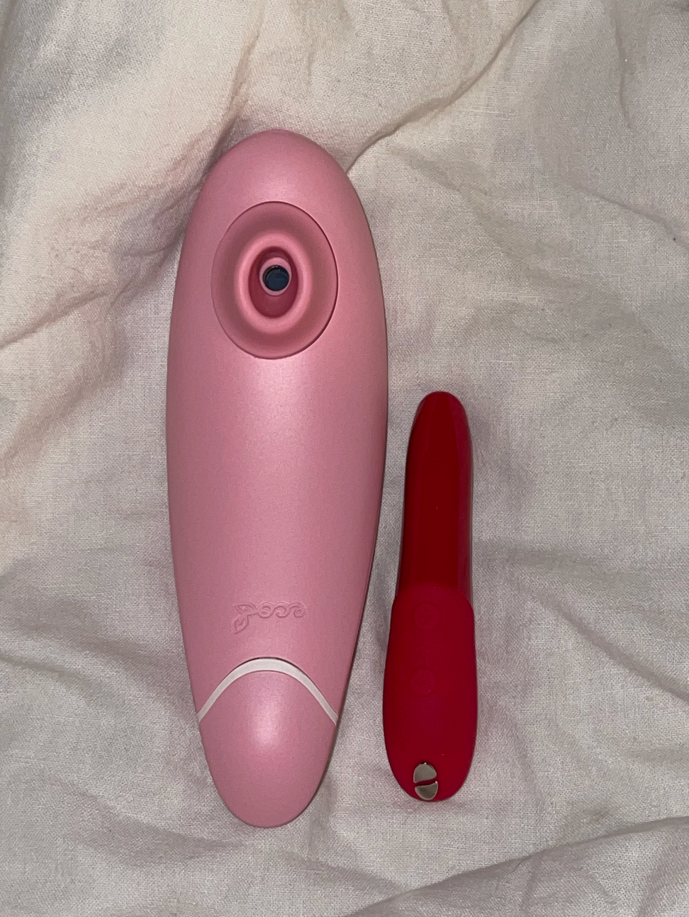 Best vibrator for living at home in your 20s | by Sophie Kapner | Medium Best vibrator for living at home in your 20s | by Sophie Kapner | Medium