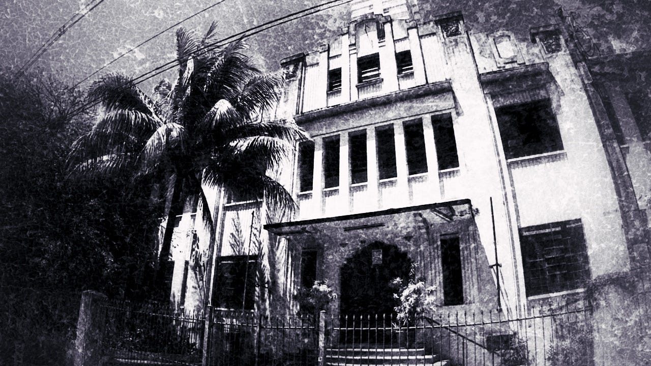 A Verdadeira História da Loira do Banheiro do Colégio Canadá | by Dino  Menezes | Medium, image size:1280x720