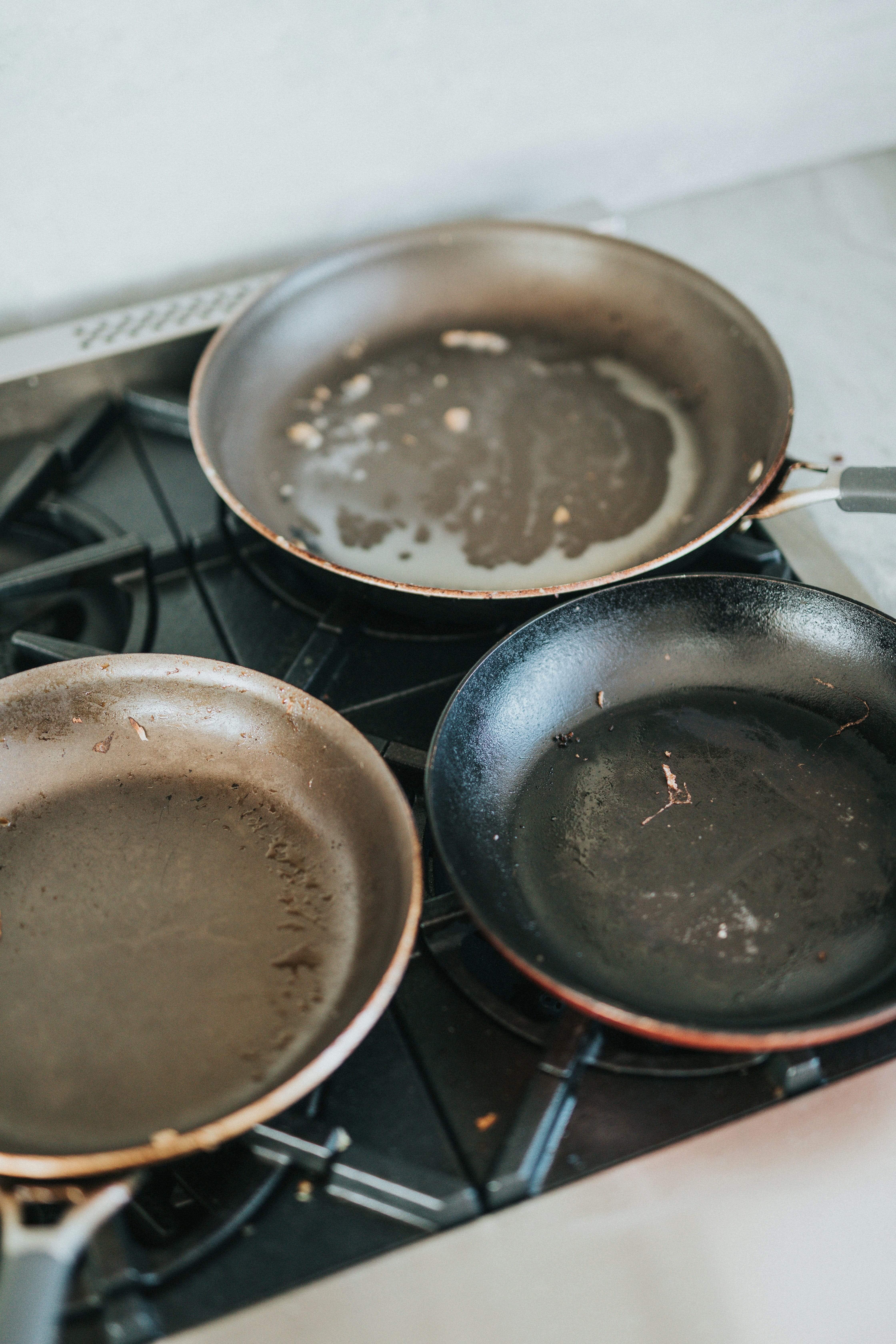 Signs Your Non-Stick Pan Coating is Wearing off And Needs Replacement: Must-Know Warning Signs