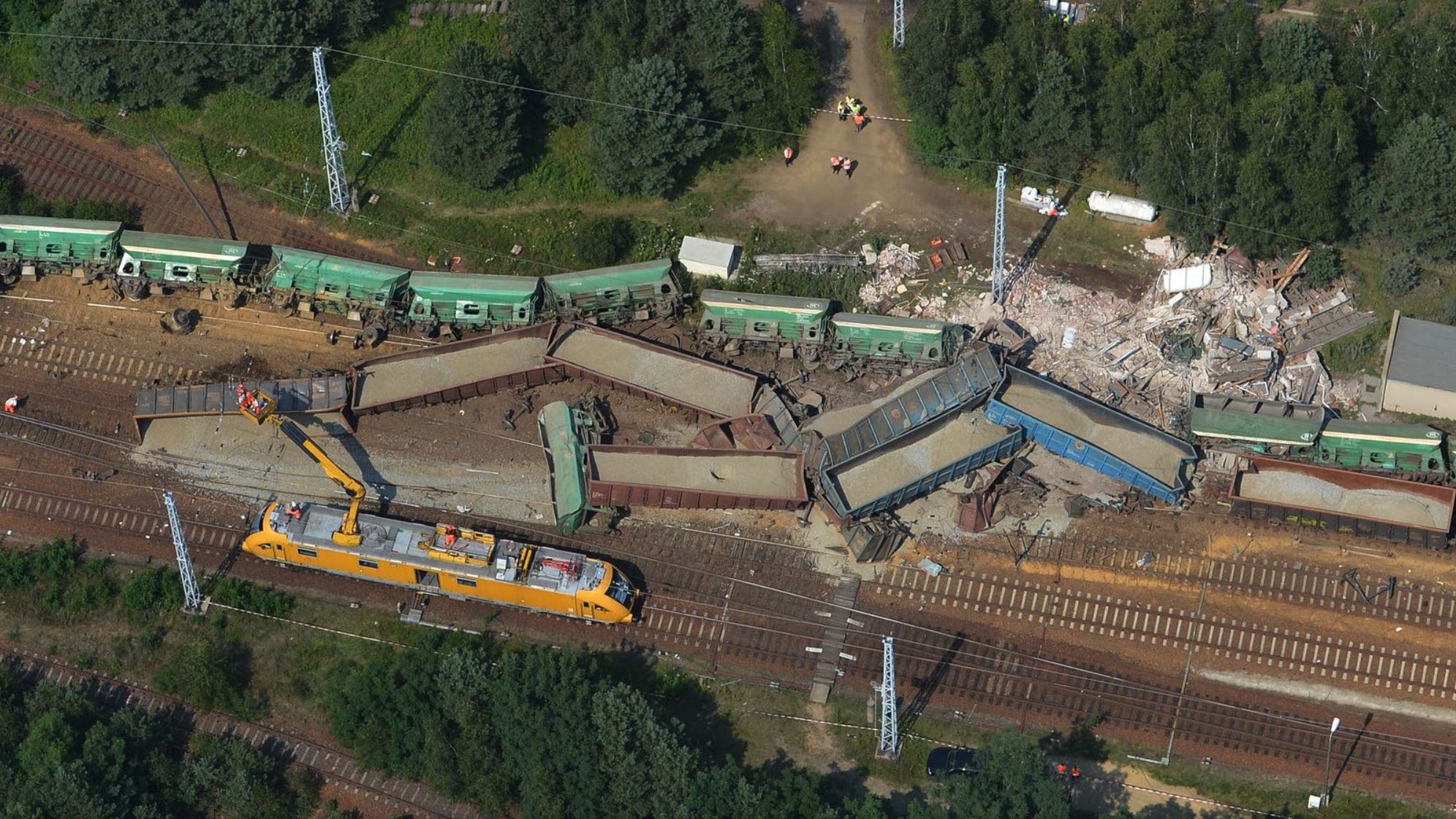 希少HENGE DASSEN morphosis, derailment 希少HENGE DASSEN morphosis, derailment Collapsed like a