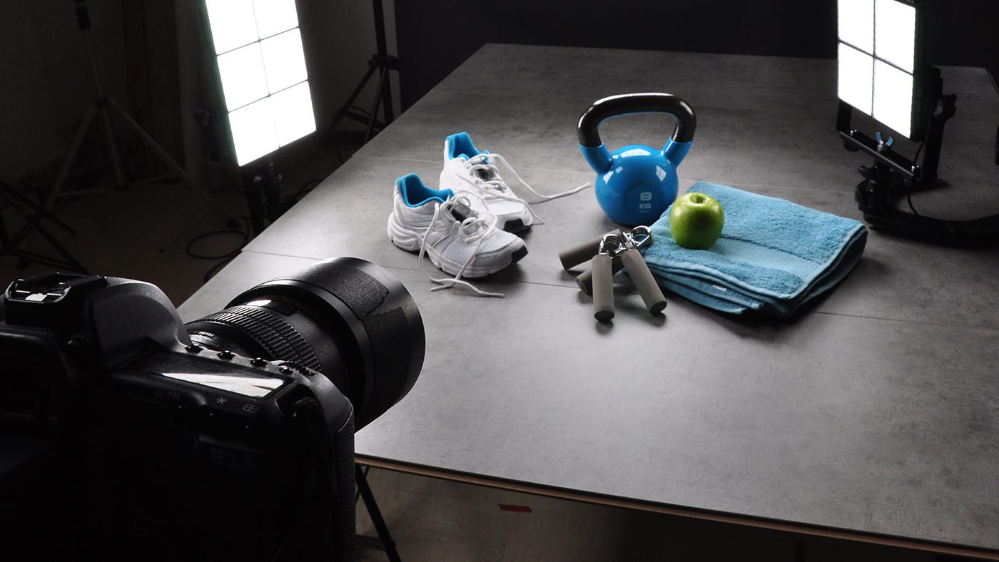 6 avantages de la lumière continue en photographie | by EXALUX | Medium, image size:1400x788