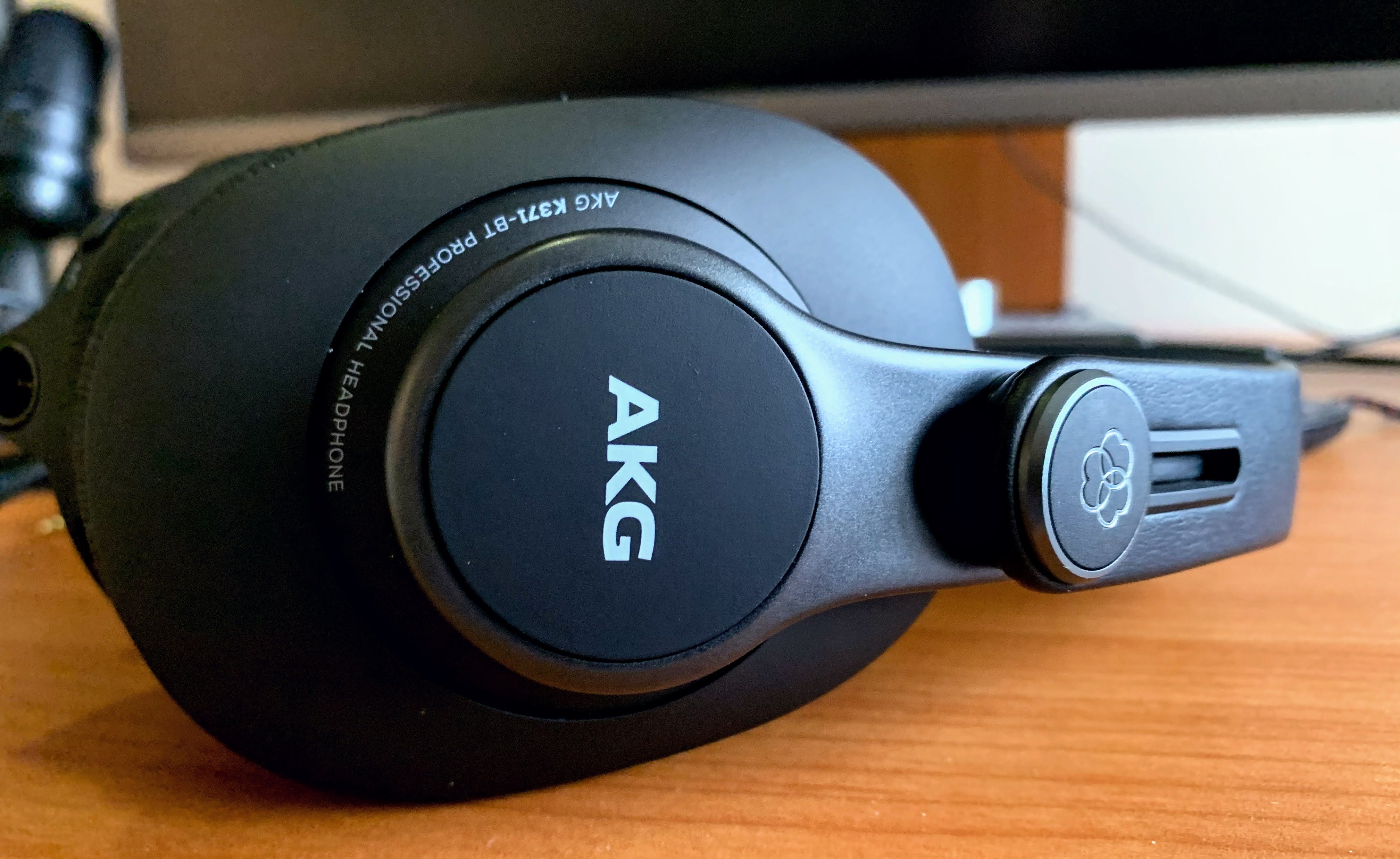箱付美品 AKG K371-BT AKG K371-BT - Headphones