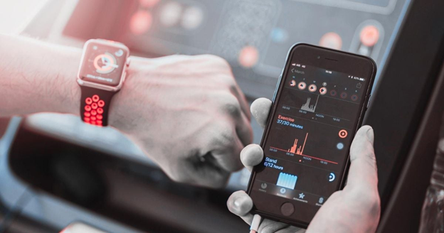 How Does Nike Use Wearable Technology for Fitness: Revolutionizing Workouts
