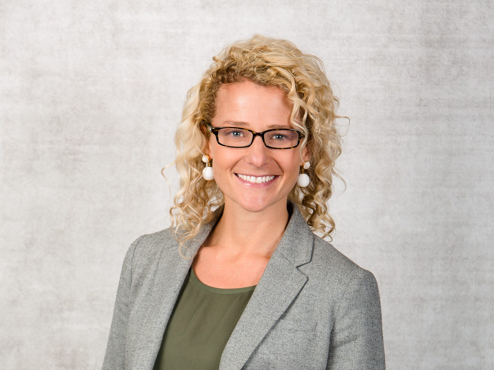 Glassdoor CPO Annie Pearl: “Why Overcommunication is critical” | by  Alexandra Spirer | Authority Magazine | Medium