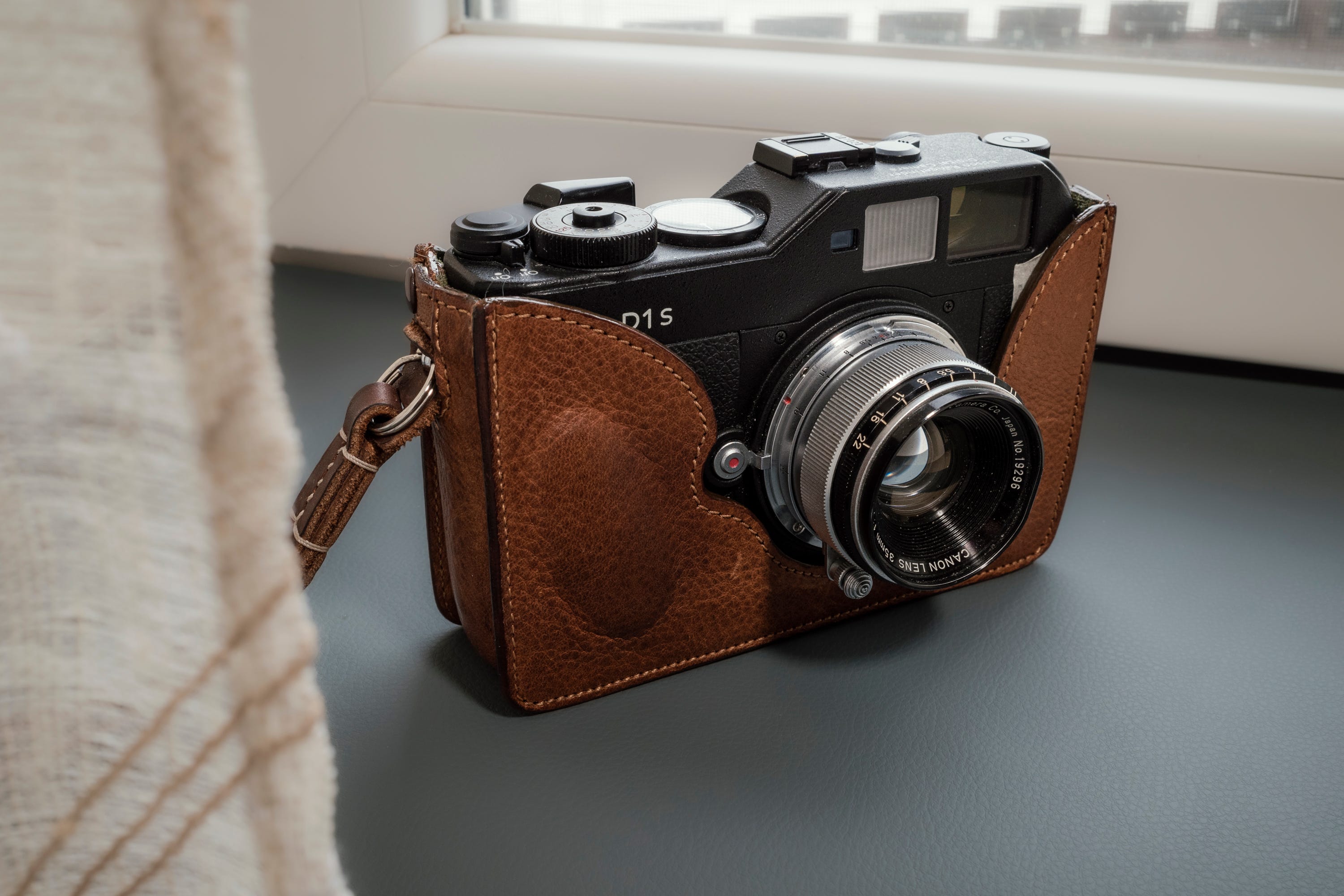 Vintage Lens Review | Canon 35mm F1.8 L39 Mount | by Oliver