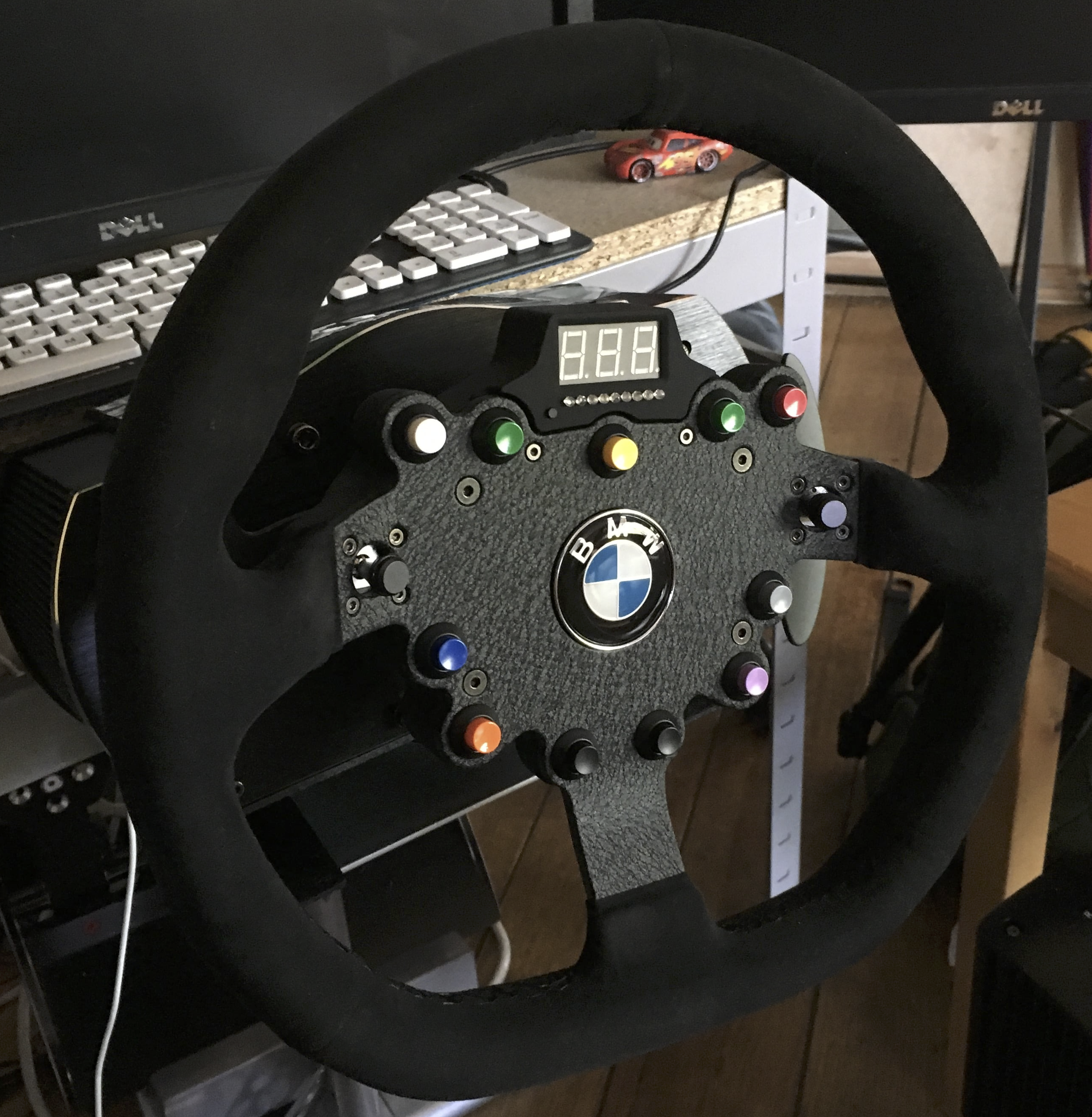 Silence is golden: Fanatec ClubSport Steering wheel modification