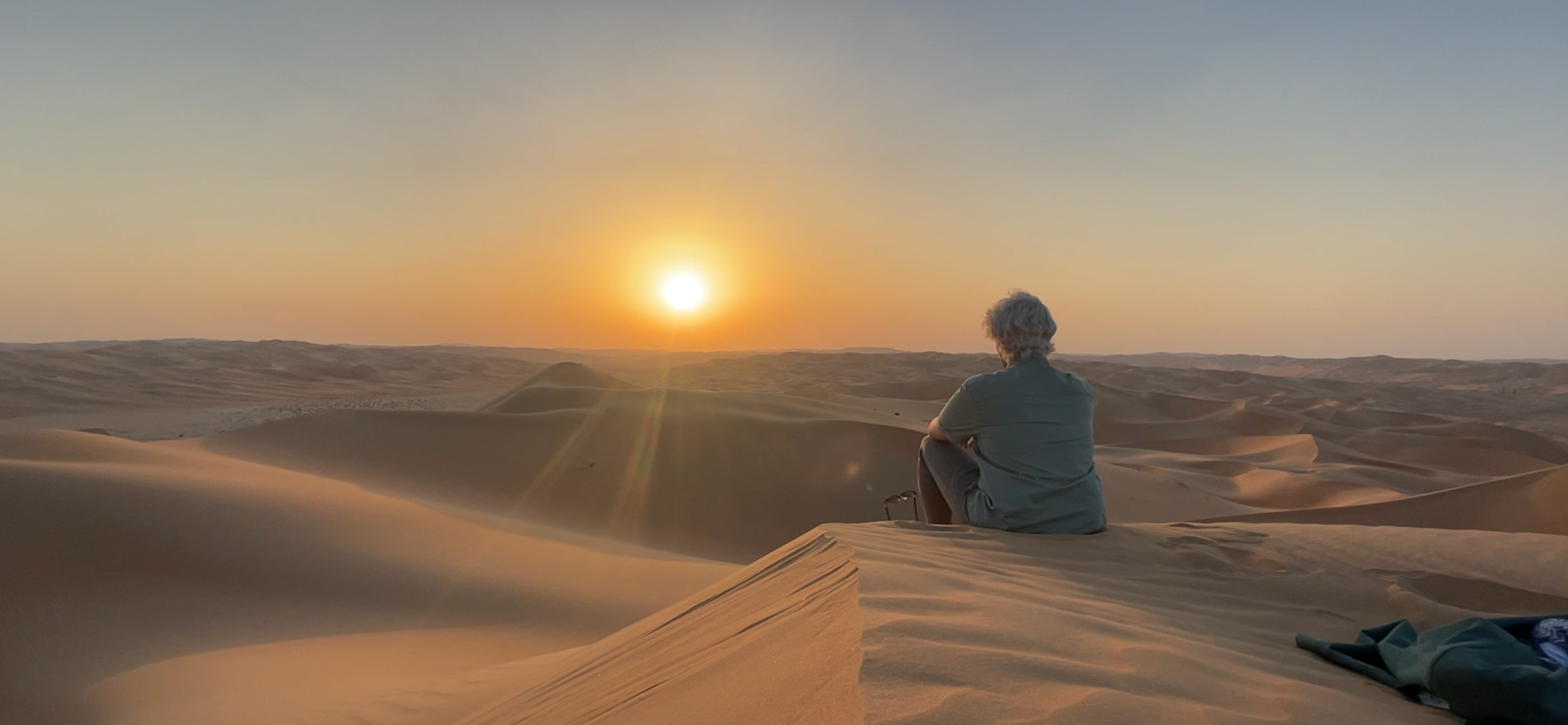 Oasis in the desert — Qasr Al Sarab | by REDWOLF TIMES | Medium
