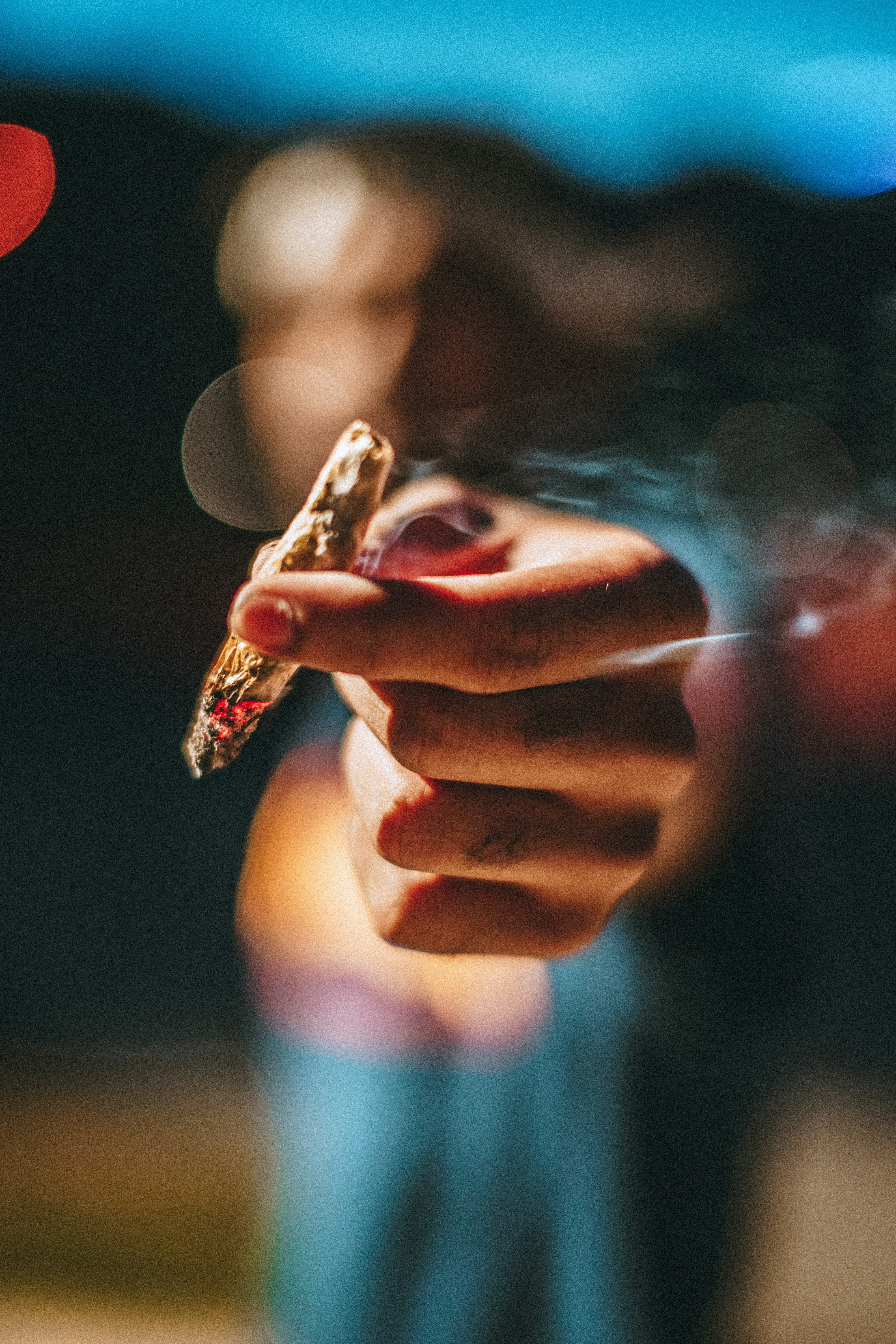do cheap cigarettes smell worse Does weed smell worse than cigarettes? | by Despues