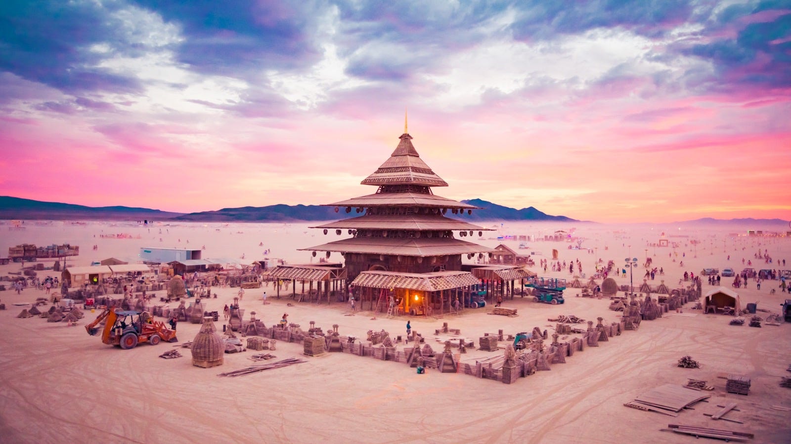 The Otherworldly Art Installations of Burning Man (2016) | by