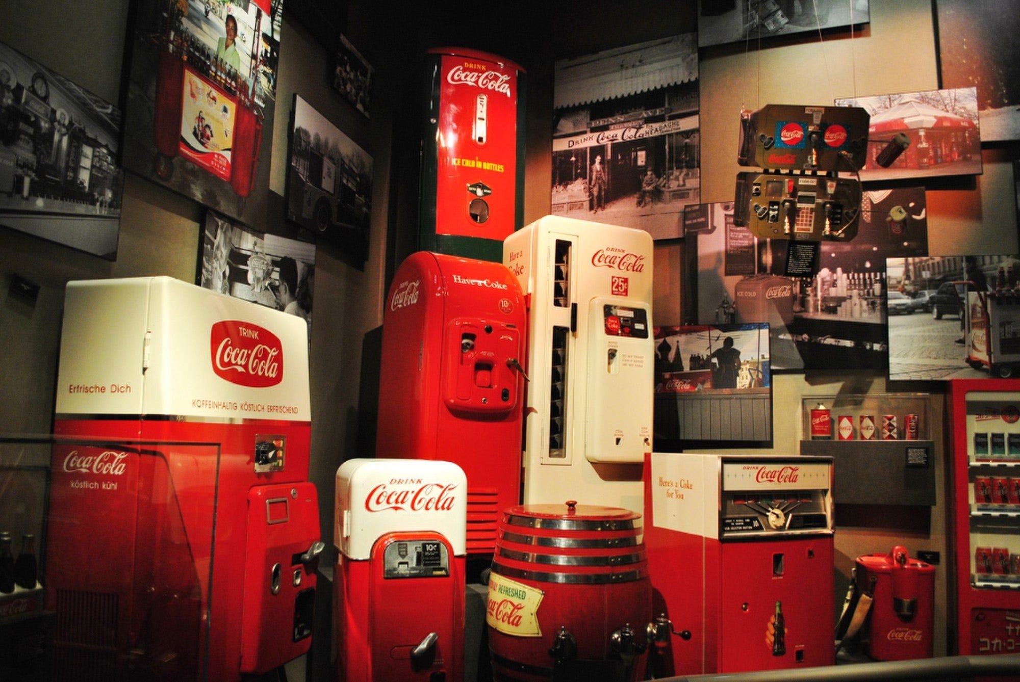 Vintage Vibes: Exploring the 1990s Phenomenon of Coca-Cola Home