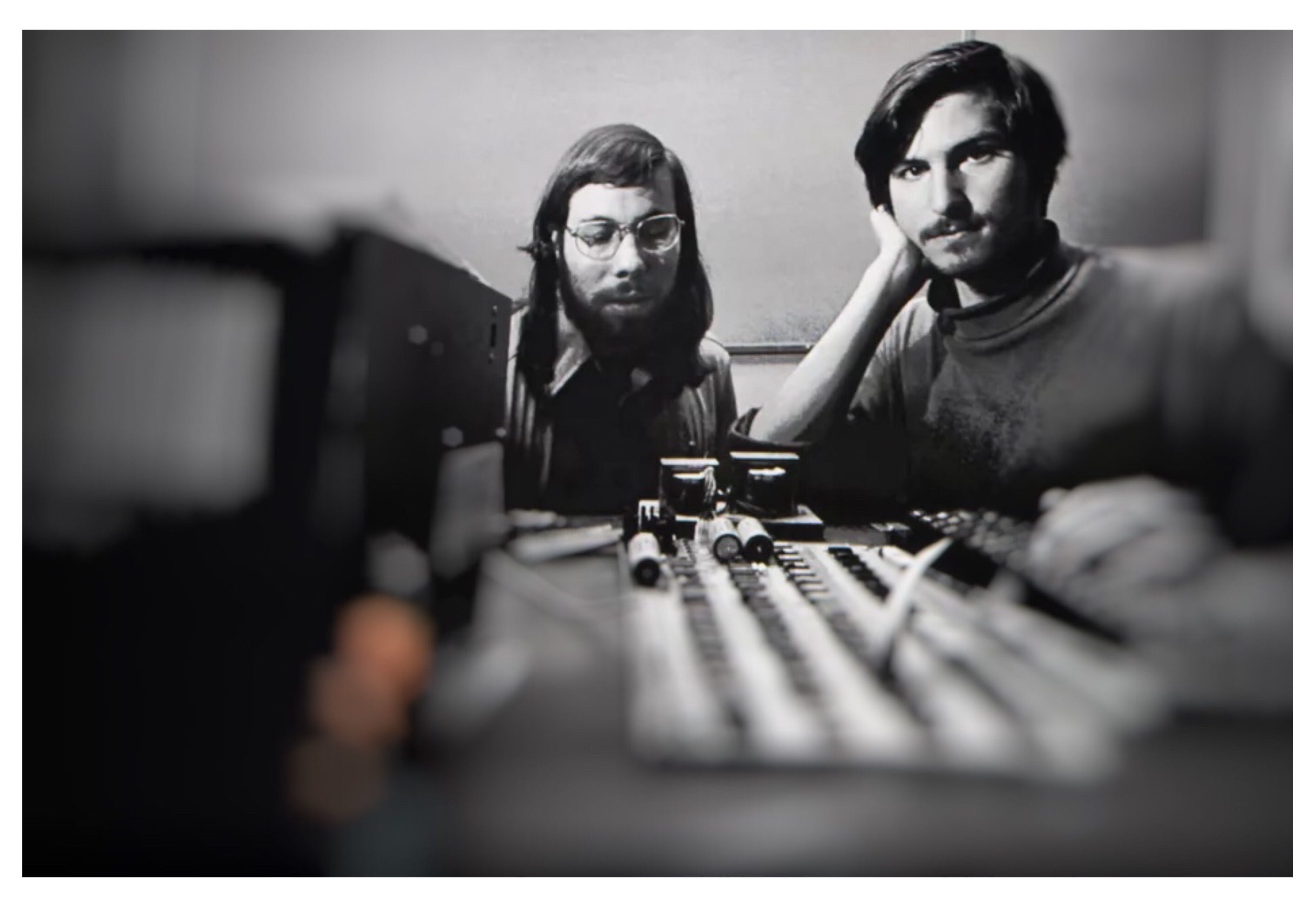 two steves ＆Apple Idea: Two Steves & Apple (Multi) | DSMNY E-SHOP