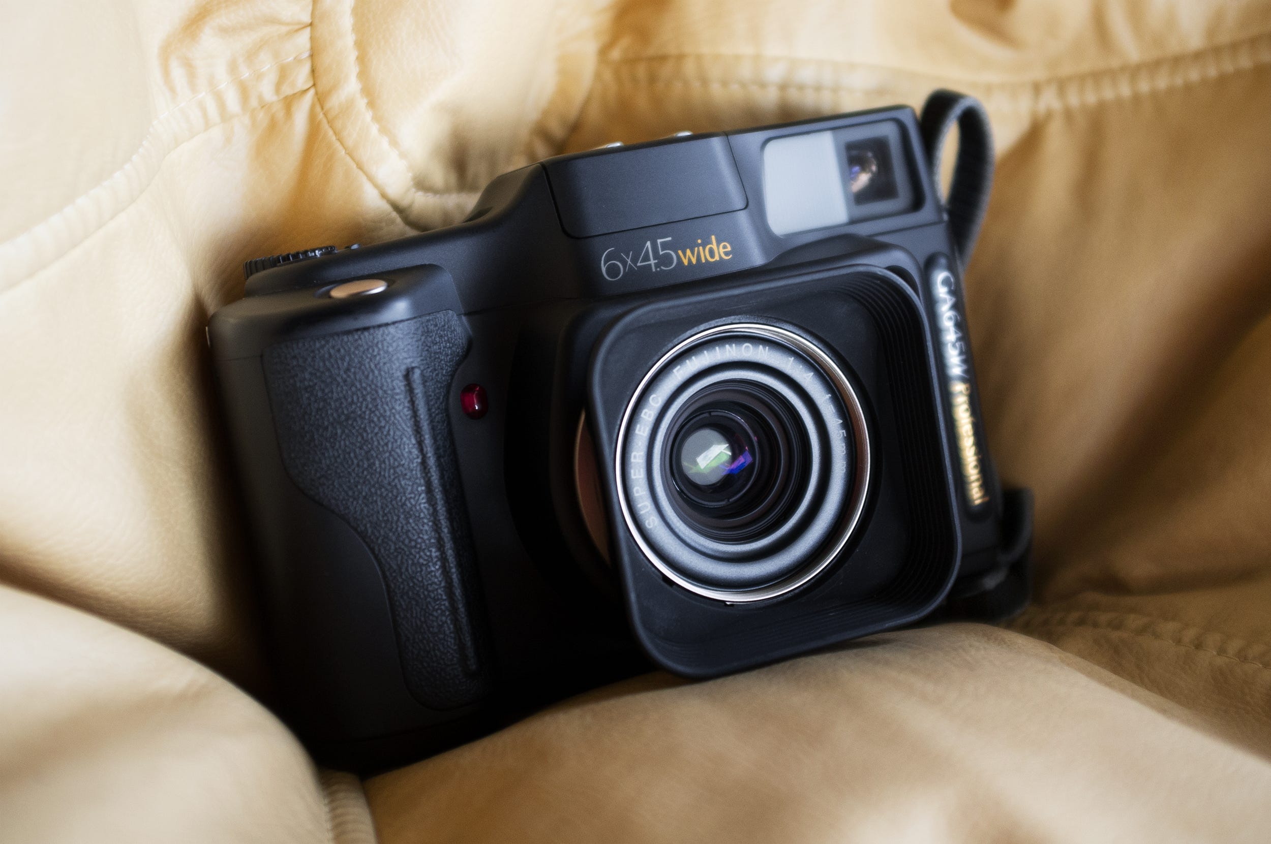 FUJIFILM GA645W Professional 6×4.5 wide SUPER-EBC FUJINON 1:4 f