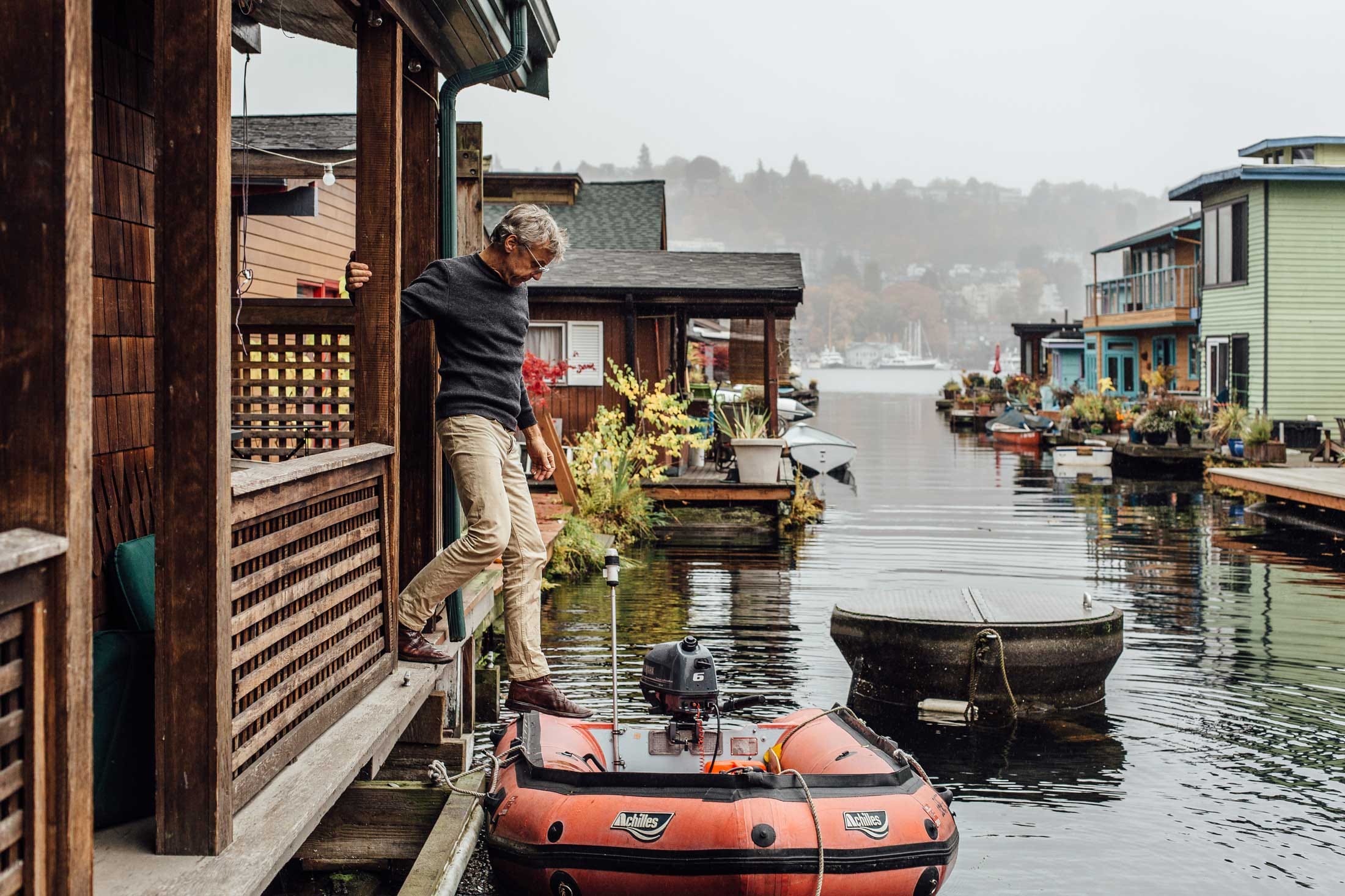 Can Houseboats Travel: Discover the Ultimate Floating Adventure!