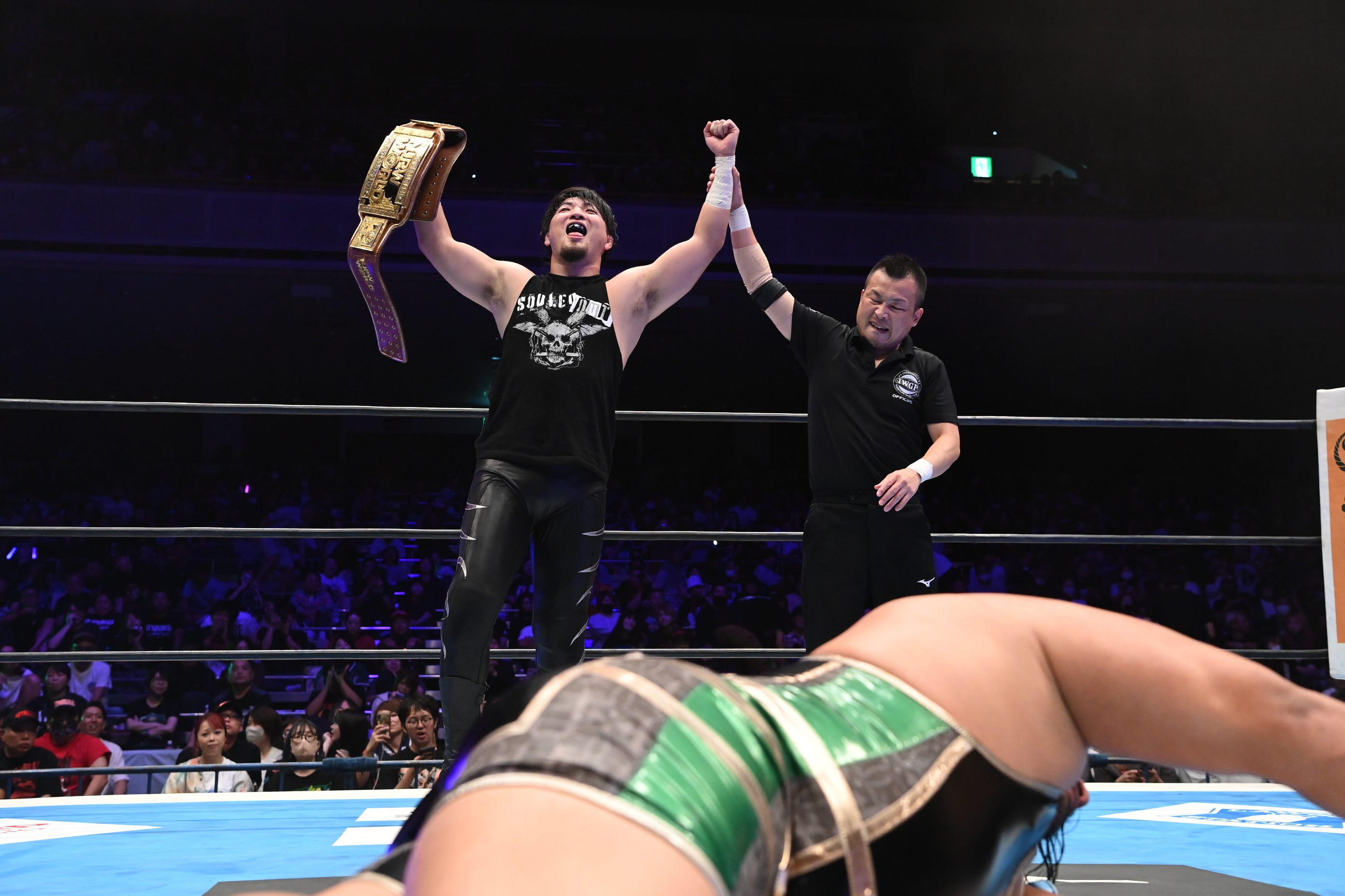 Ren Narita Seizes TV Title. A chaotic three way battle sees the