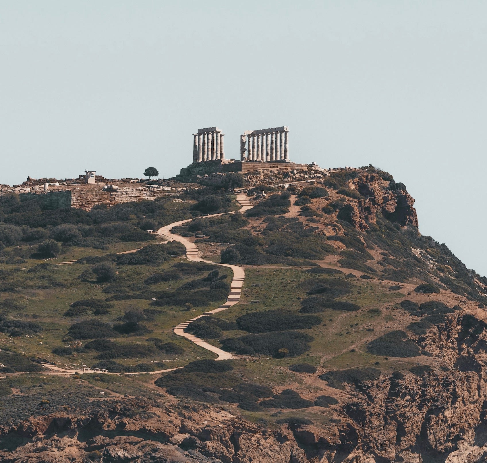 3 Stoic Maxims I Keep Close. Stoic teachings I live by | by Thomas 