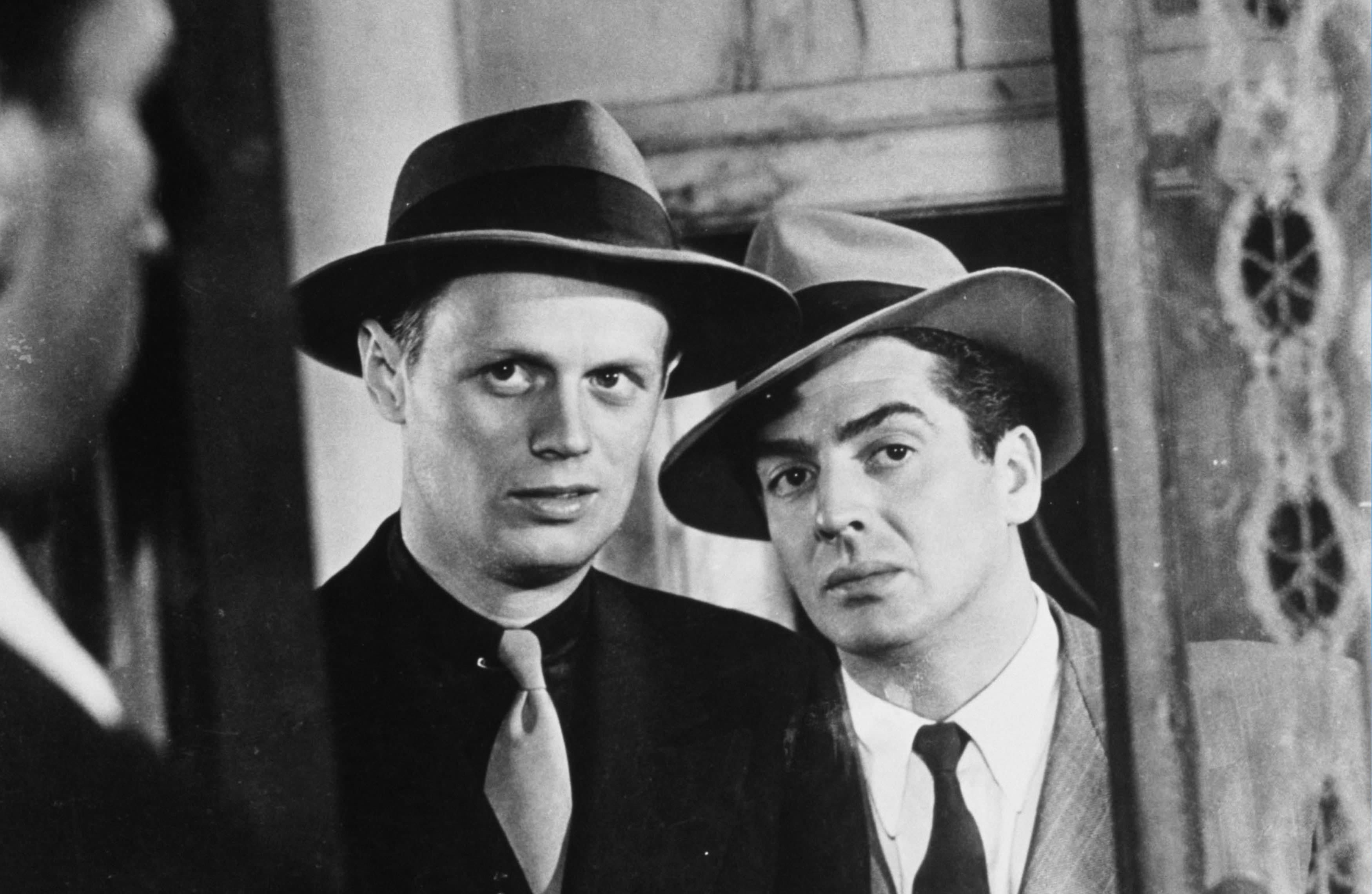 Kiss of Death: A Progressive Film Noir | by Alejandro Martinez | It's Only  A Movie | Medium, image size:3500x2280