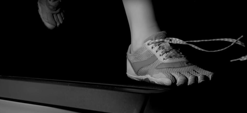 shoes that ties itself