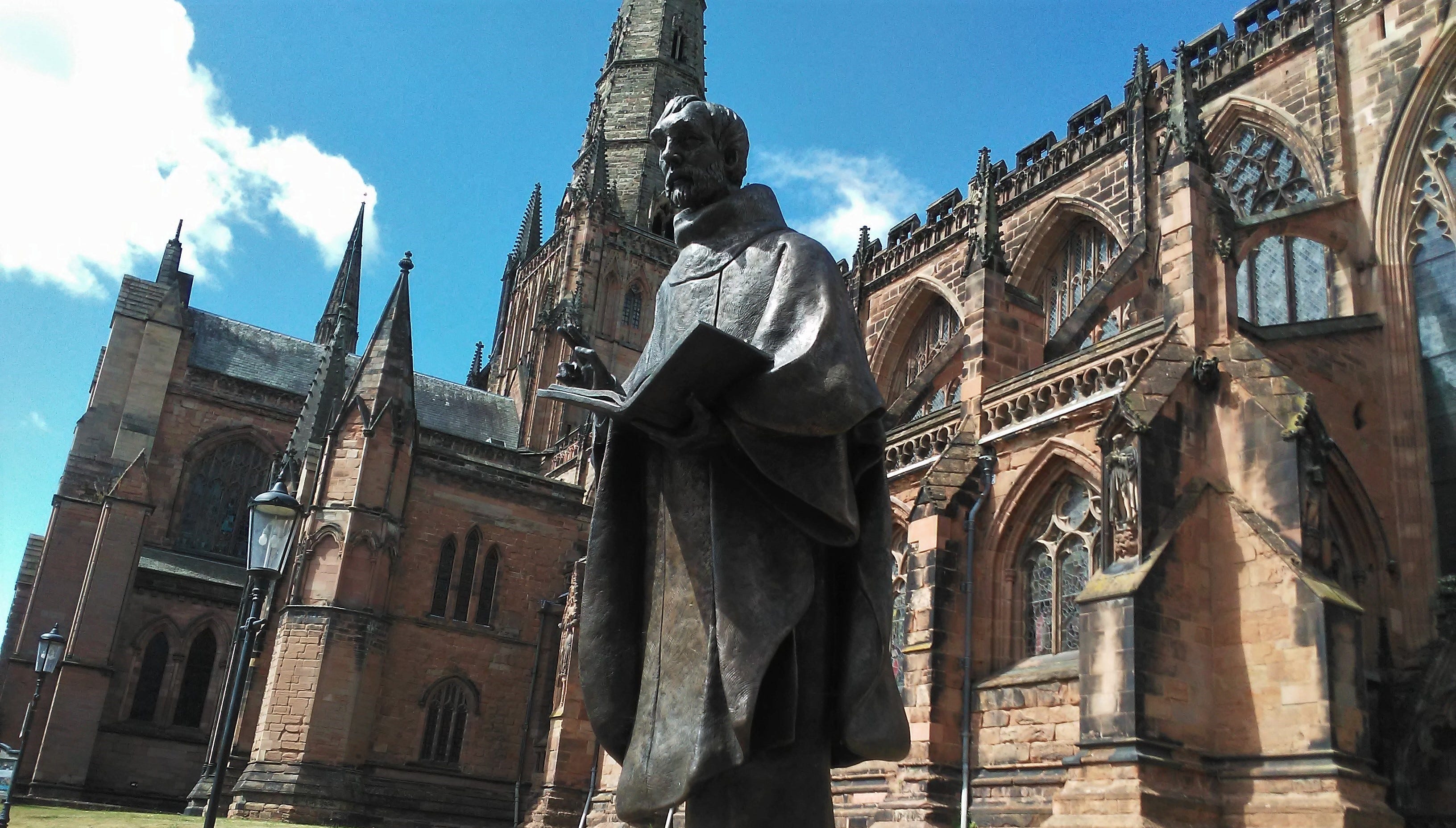 【貴重】Lichfield in Retrospect 写真集 Lichfield Cathedral basking in the early morning sunshine | by
