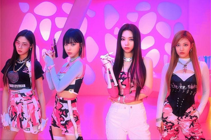 K-POP・アジア WAVE IVE → LE SSERAFIM Light Up 'Golden Wave in Tokyo' with Vibrant K