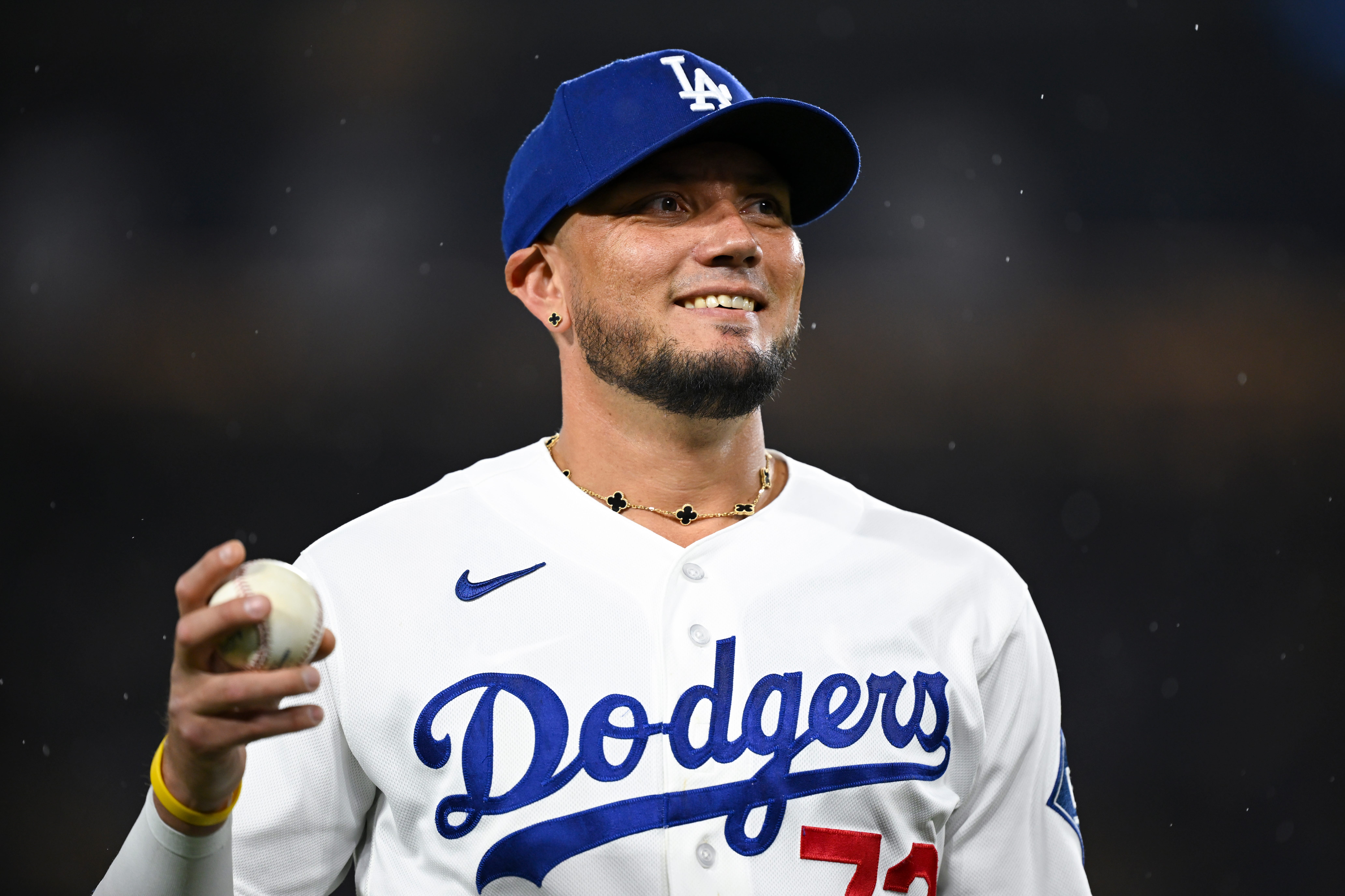 Dodger Insider magazine: Miguel Rojas — Always Stay Ready | by