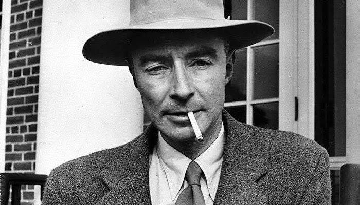 The Destroyer Of Worlds: J. Robert Oppenheimer | by Baki Akgün | Not  Tutuyoruz