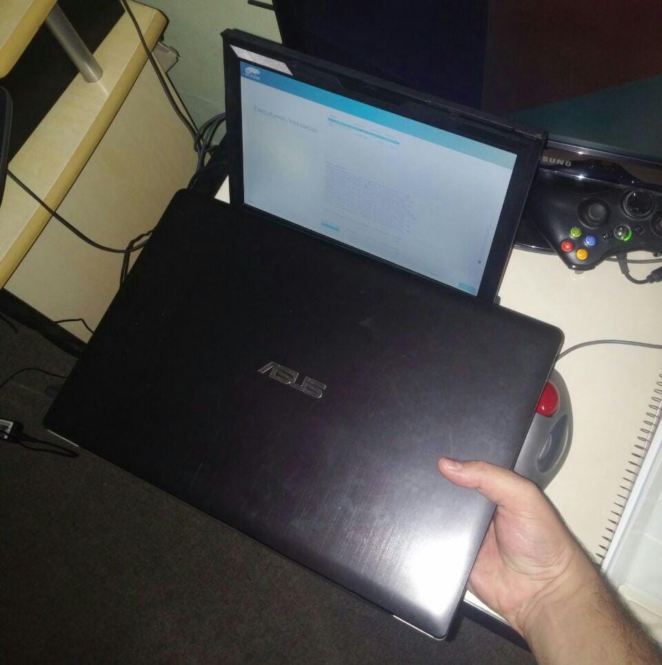 Meu ThinkPad X200 é um guerreiro. Em julho de 2016 eu adquiri um