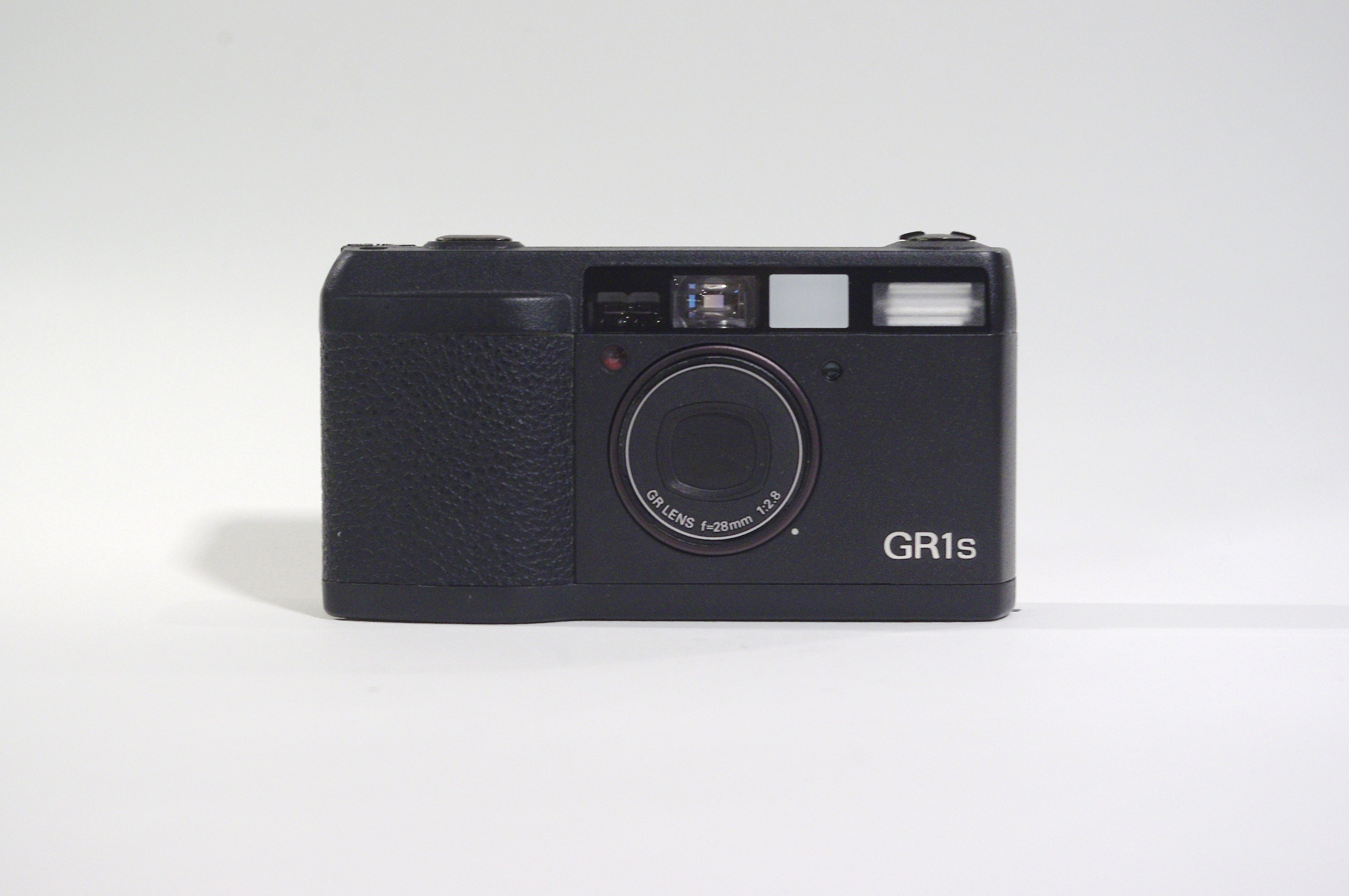 Sランク 美品 完動品 RICOH GR1s Black 付属品多数 現状品 Sランク 美品 完動品 RICOH GR1s Black 付属品多数 現状品