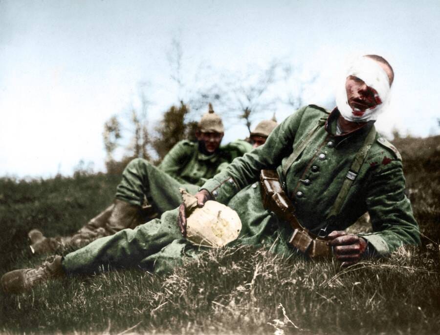 Stunning Colorized Photographs: The War That Was Supposed To