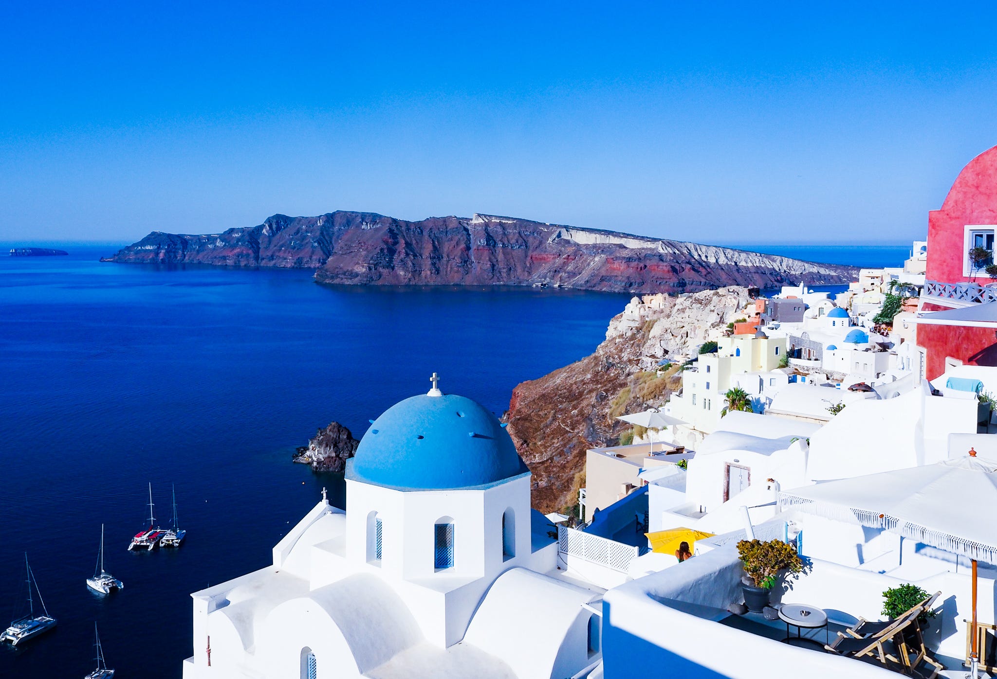 Santorini is Both Awesome and Awful | Medium, image size:2048x1396