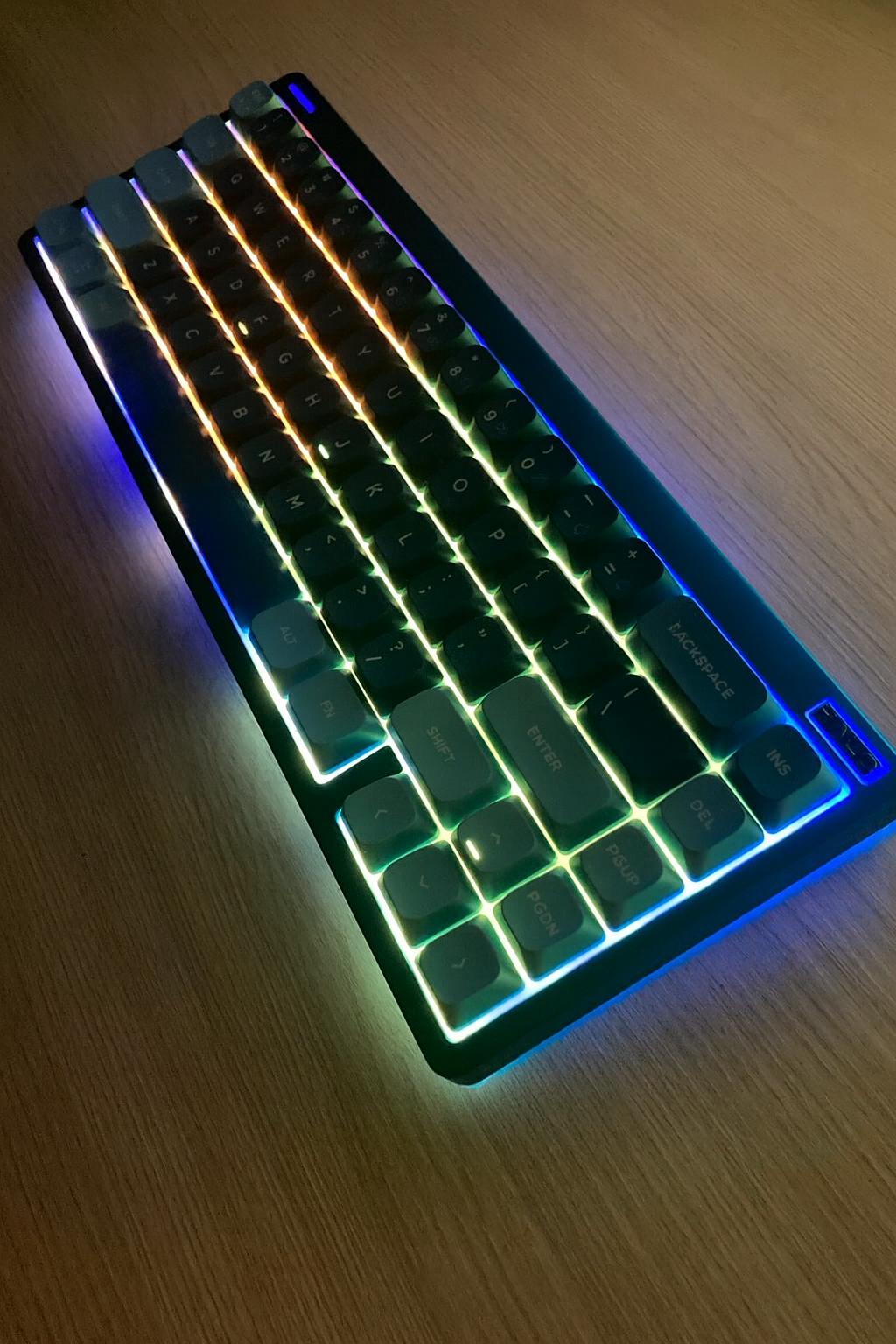 Halo? Is it the keeb you're looking for…?” — Nuphy's Halo65 v2